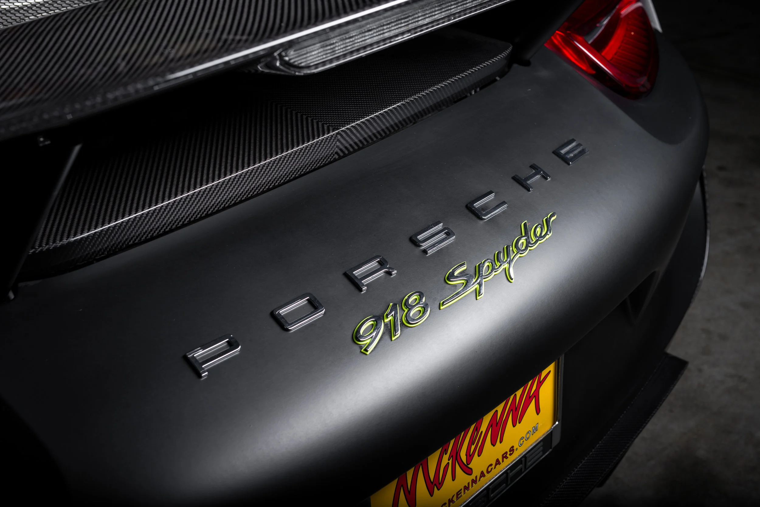 2015 Porsche 918 Spyder-6.jpg