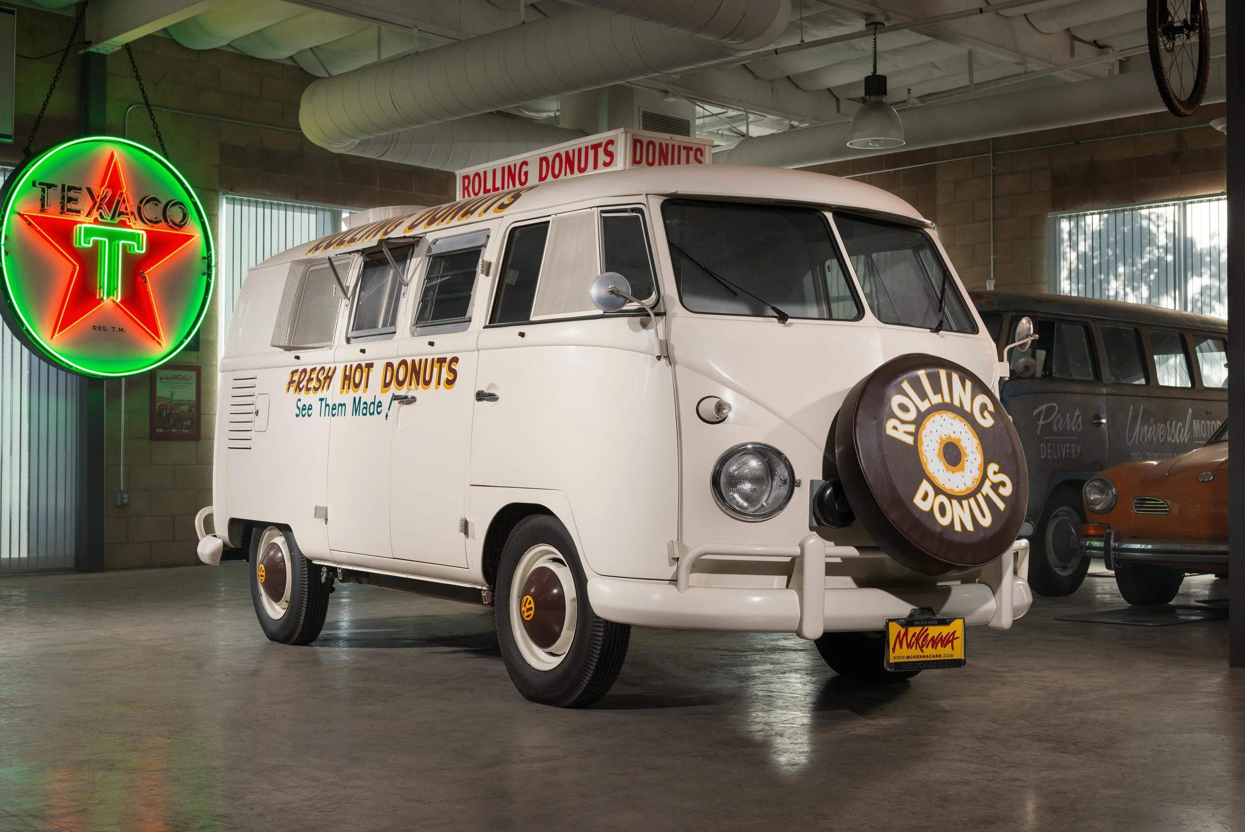 1966 Volkswagen Type 2 Donut Bus-2.jpg
