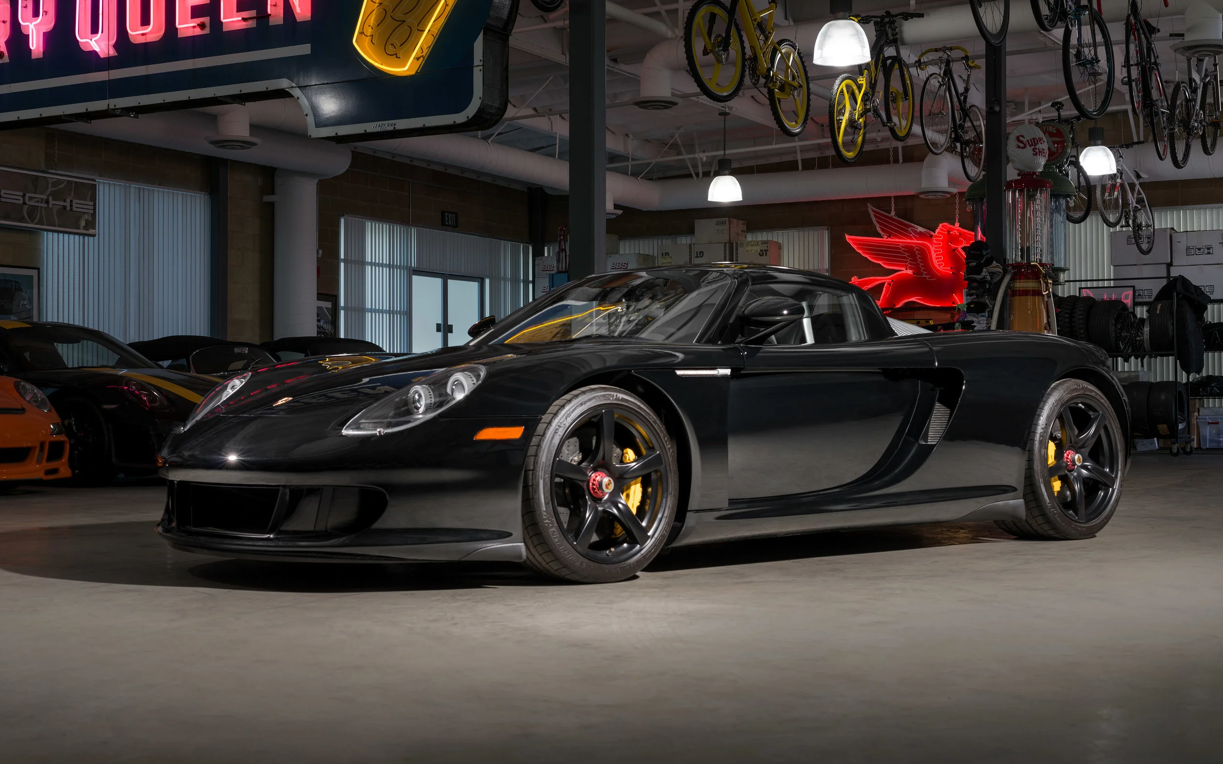 Porsche Carrera GT.jpg