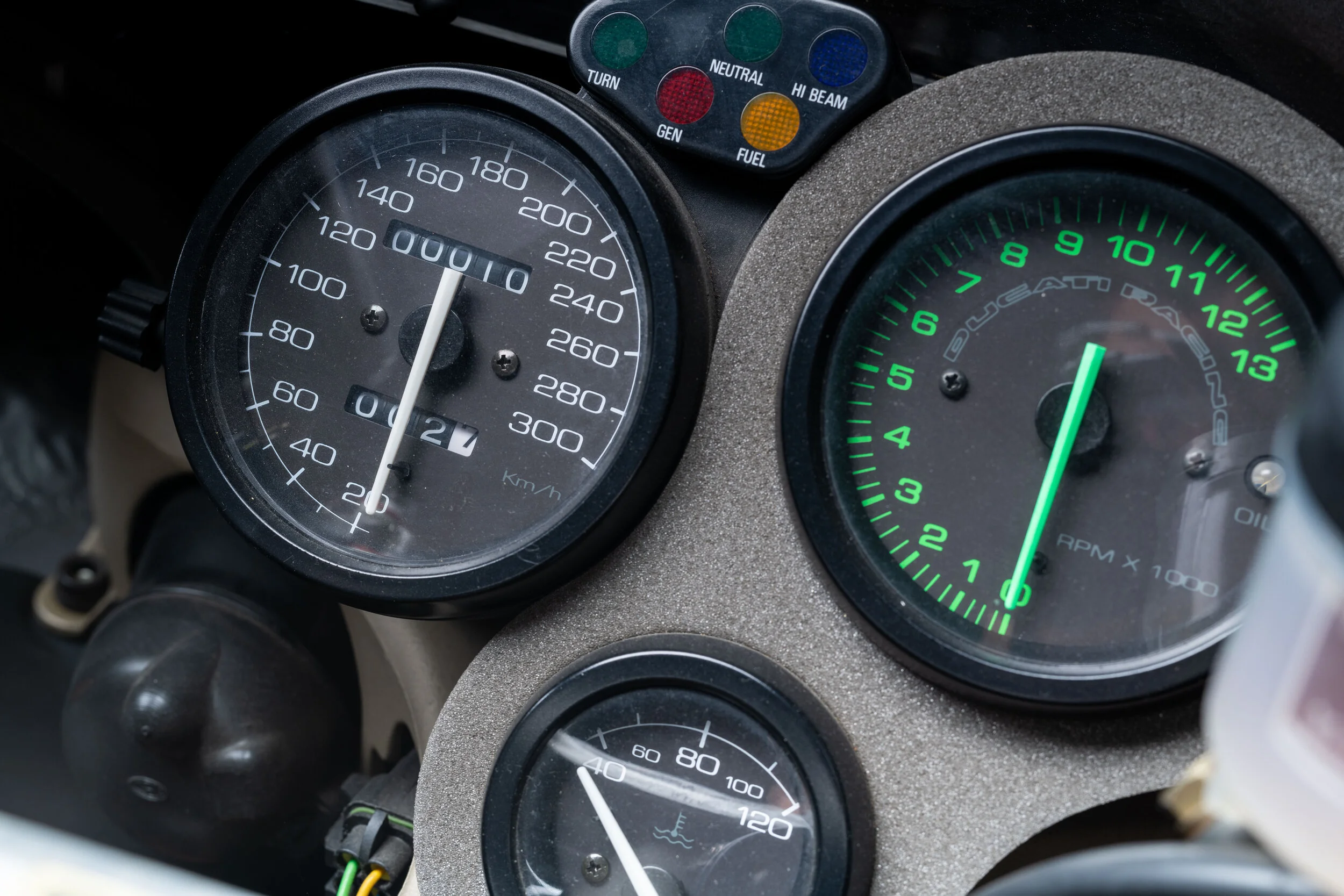 2014 Ducati 1199 Panigale S Senna-4.jpg