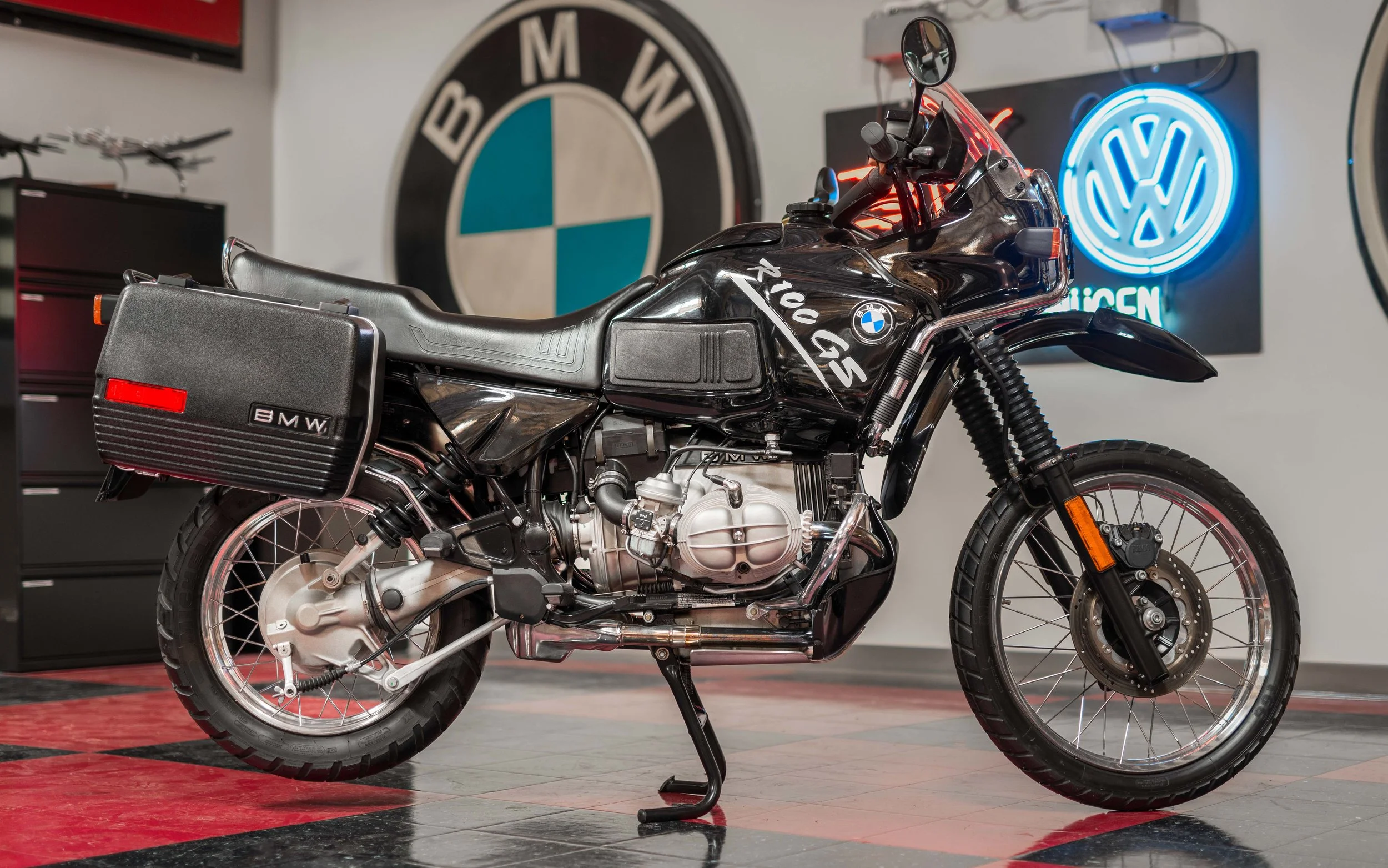1988 BMW R100GS.jpg