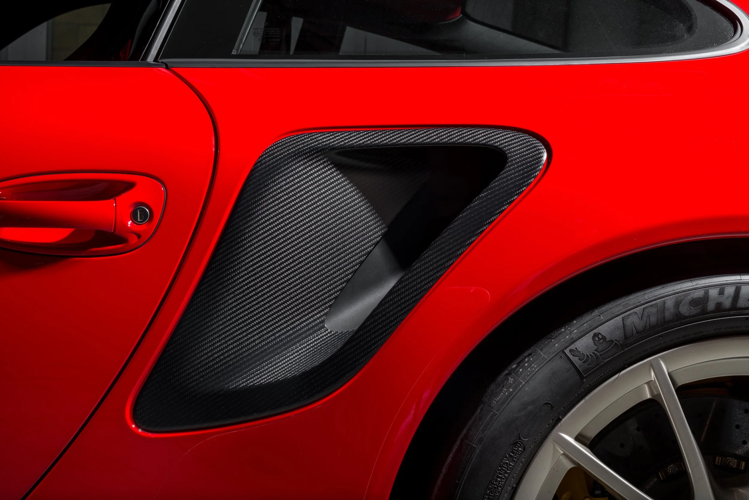 Porsche GT2 RS-7.jpg