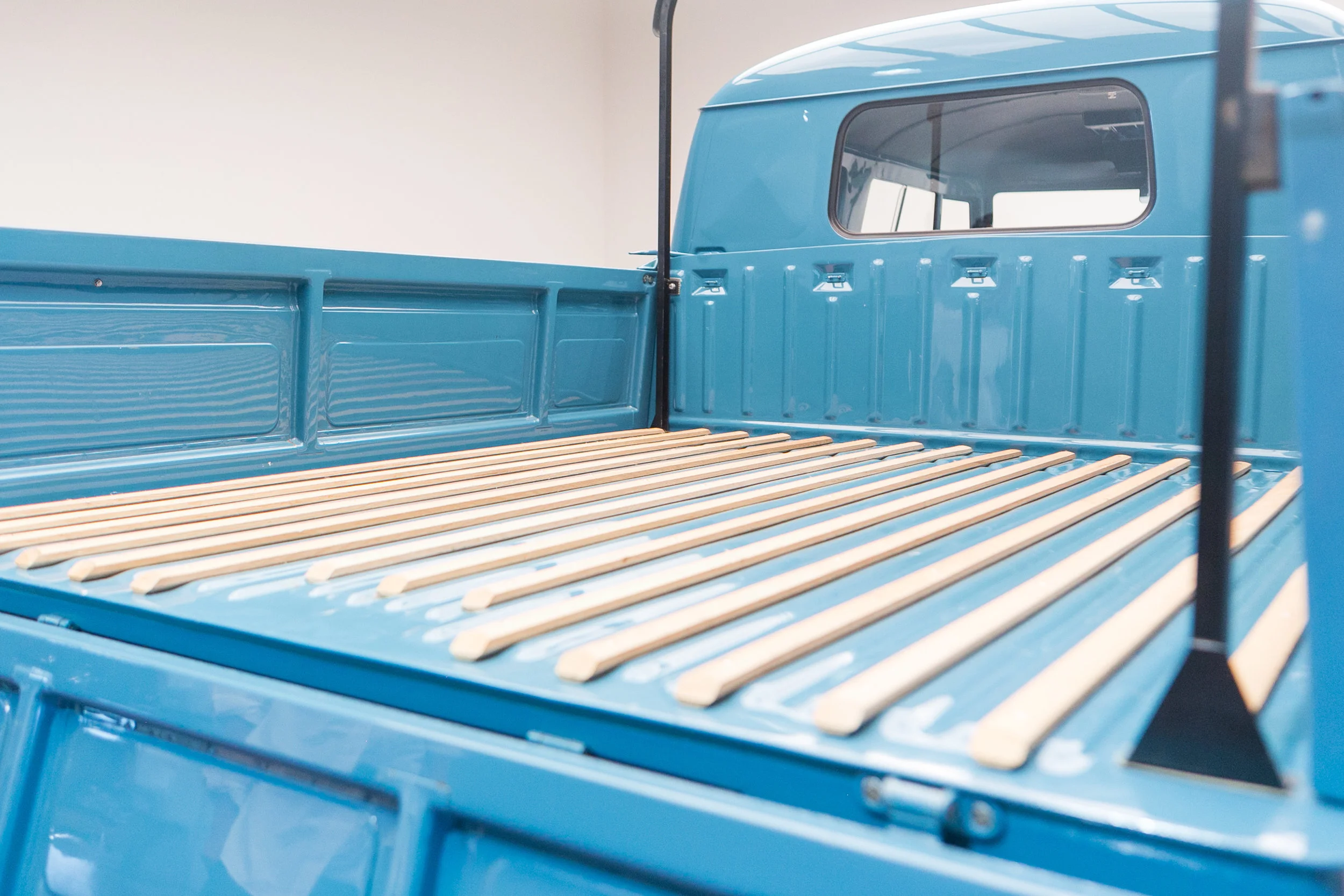 1966 Volkswagen Kombi-9.jpg