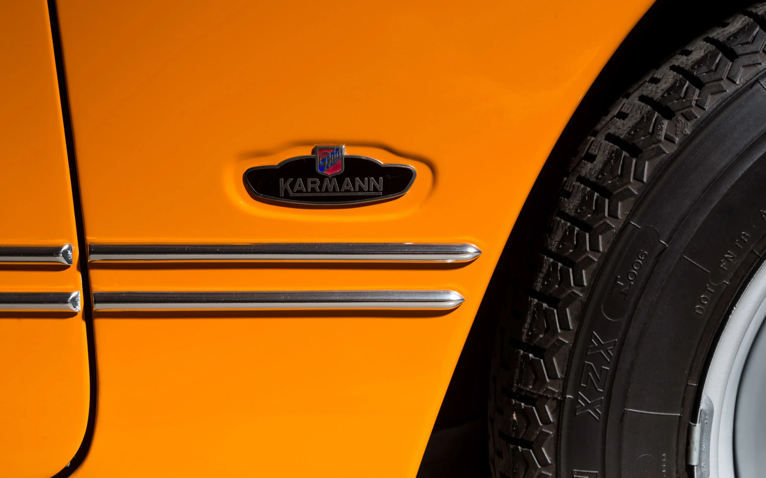 Volkswagen Karmann Ghia-7.jpg