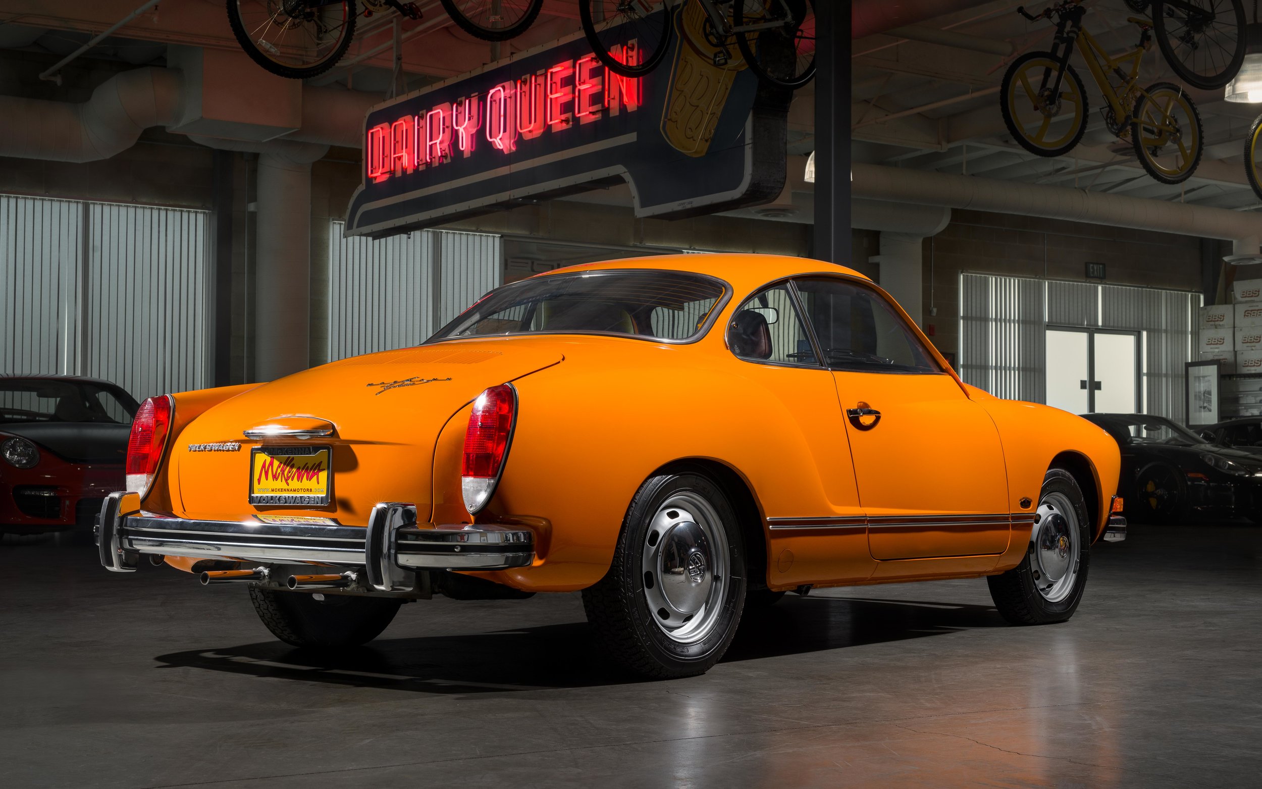 Volkswagen Karmann Ghia-3.jpg