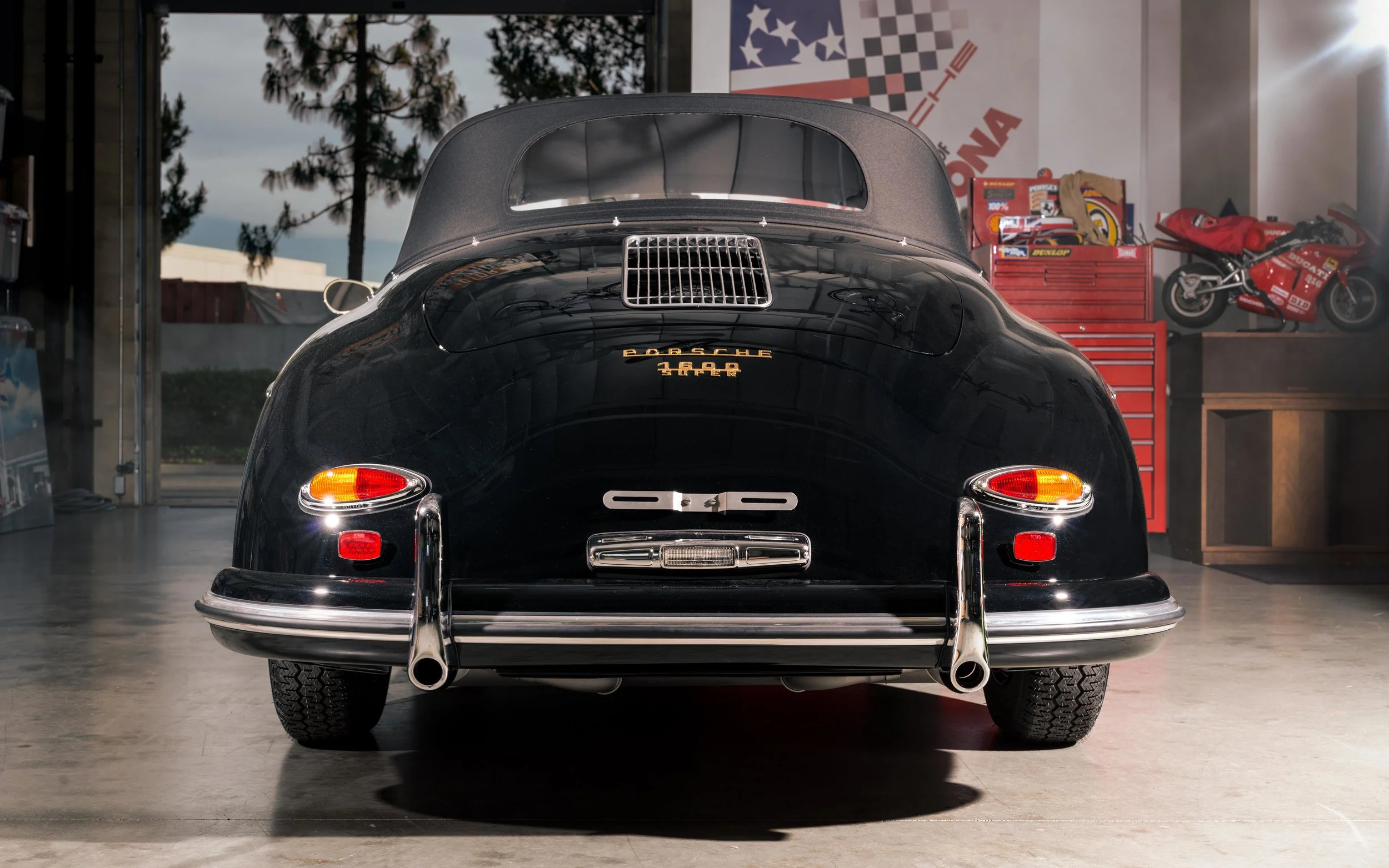 Porsche 356 1600 Super-5.jpg