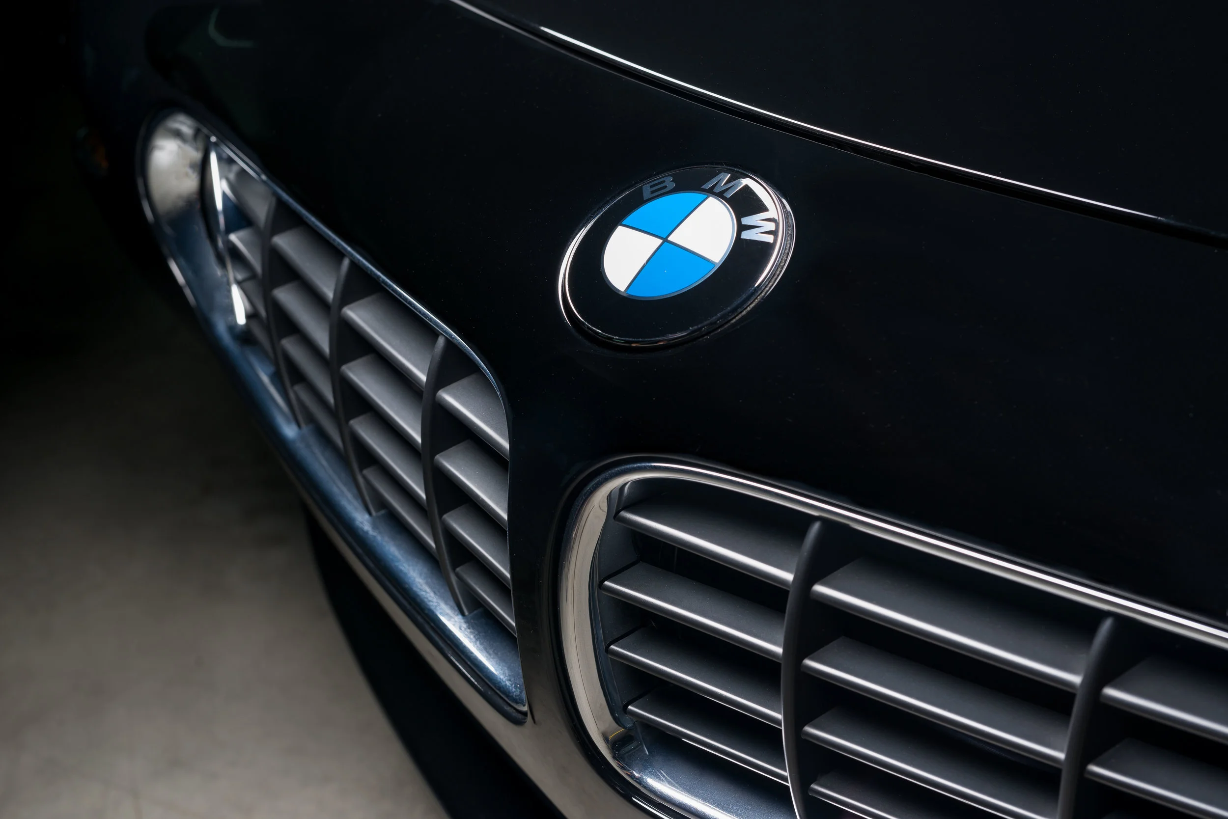 2003 BMW Z8 Alpina V8 Roadster-3.jpg