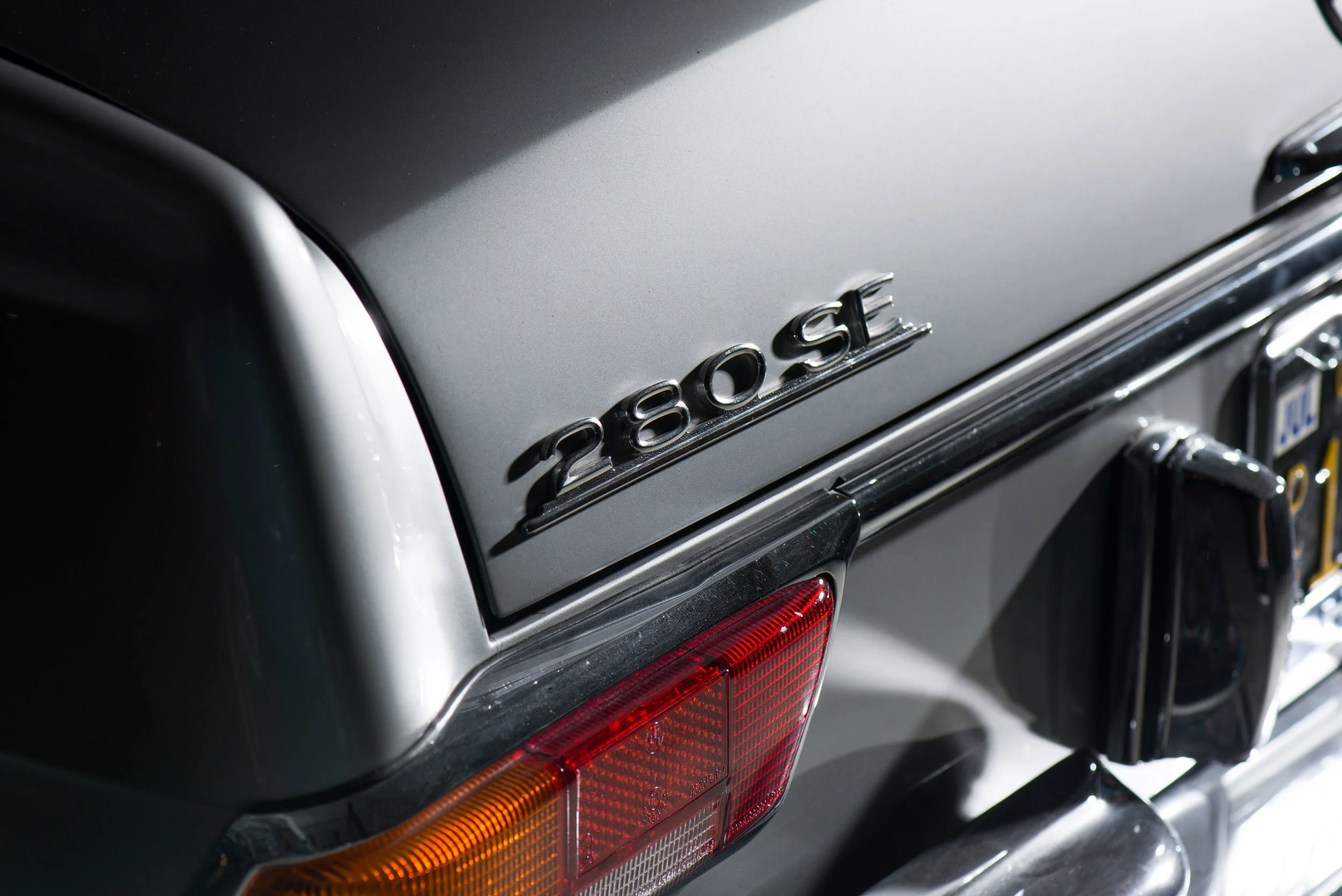 1971 Mercedes-Benz 280SE-10.jpg