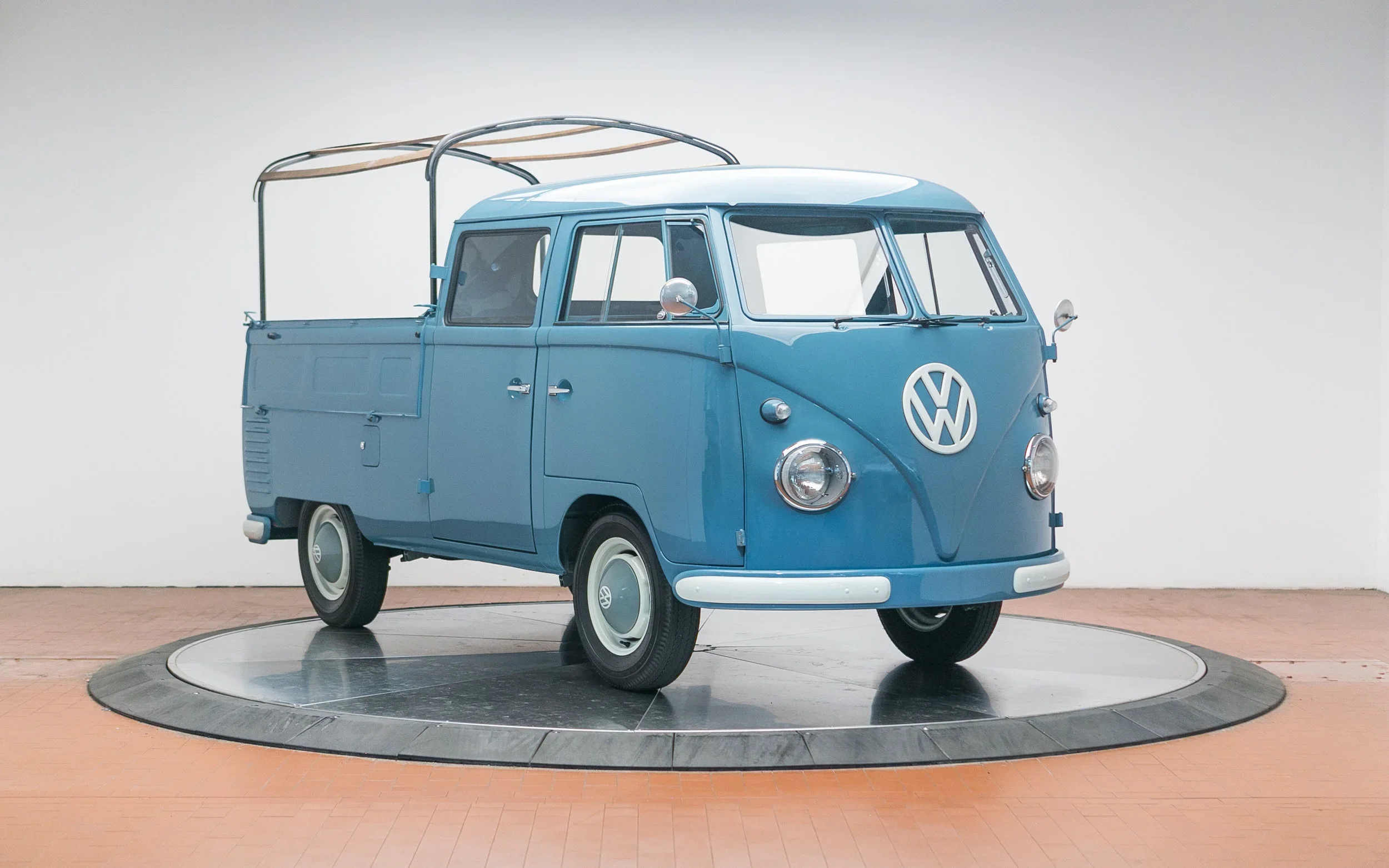 1966+Volkswagen+Kombi-4.jpg.webp
