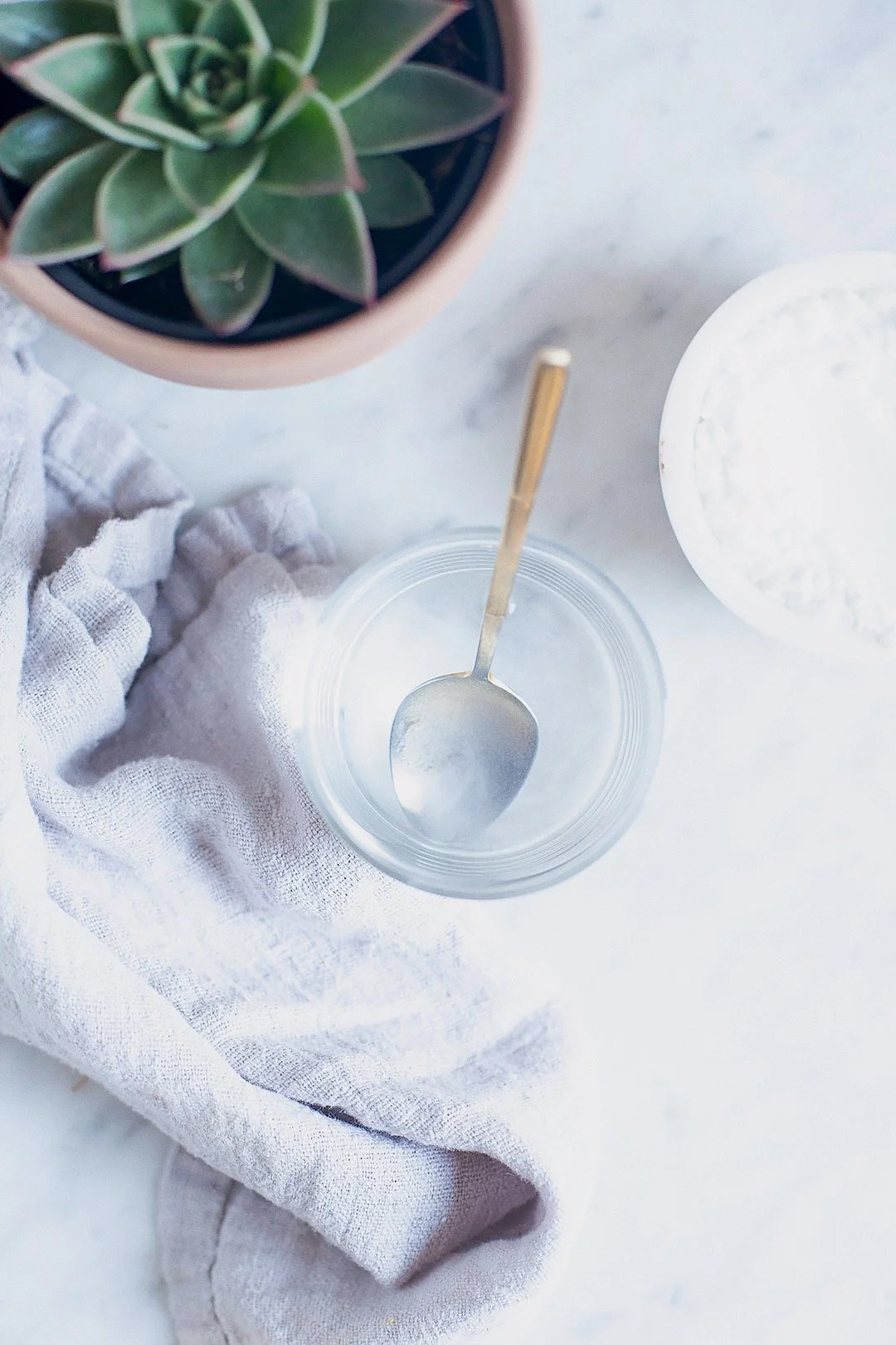 Baking Soda Stomach Acid Test: Simple At-Home Guide for Digestion &amp; Bloating
