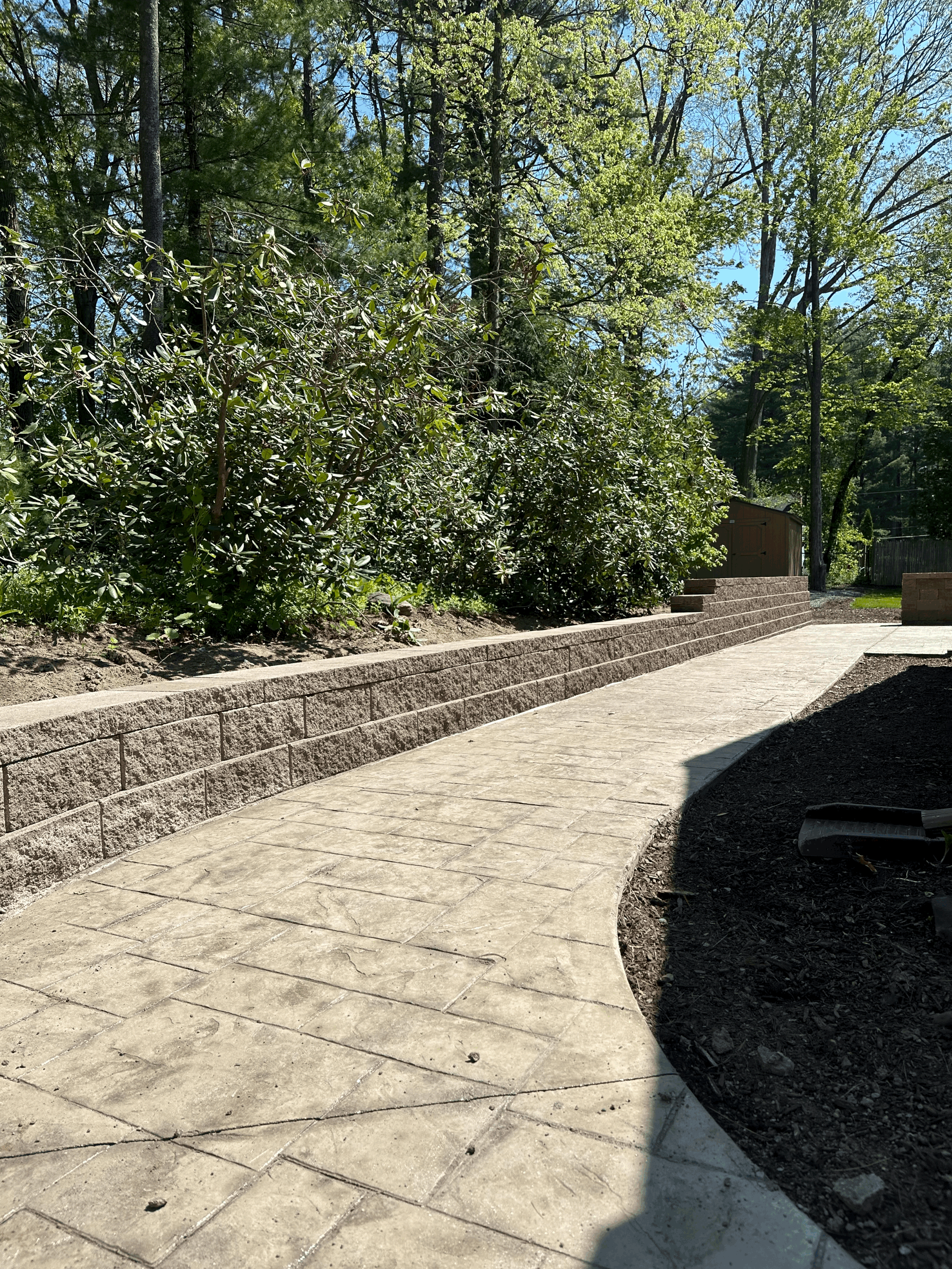 Retaining wall