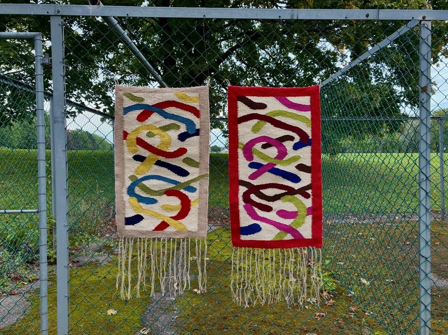 Beige og r&oslash;d ramme #billedvev #oppstadvev