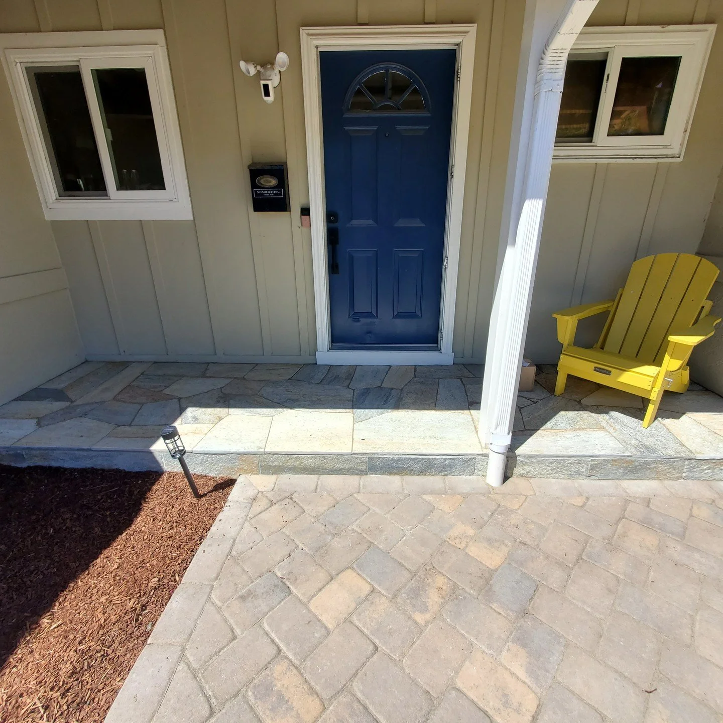 Yes you can do flagstone with pavers!
