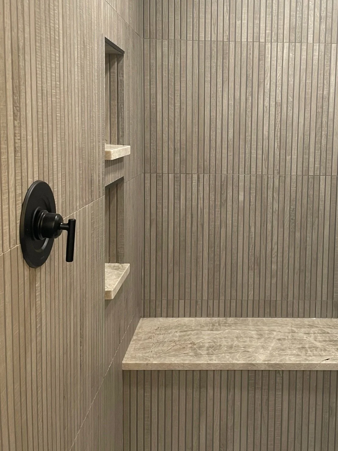 Revisited an old friend today: this massive, modern shower that was once anything but! 🤏🏻

4 years later and Miss Taj Mahal quartzite is still that girl

Design by @holleyhouseco 

#bathroomremodel #tajmahalquartzite #austindesigner #ihavethisthing
