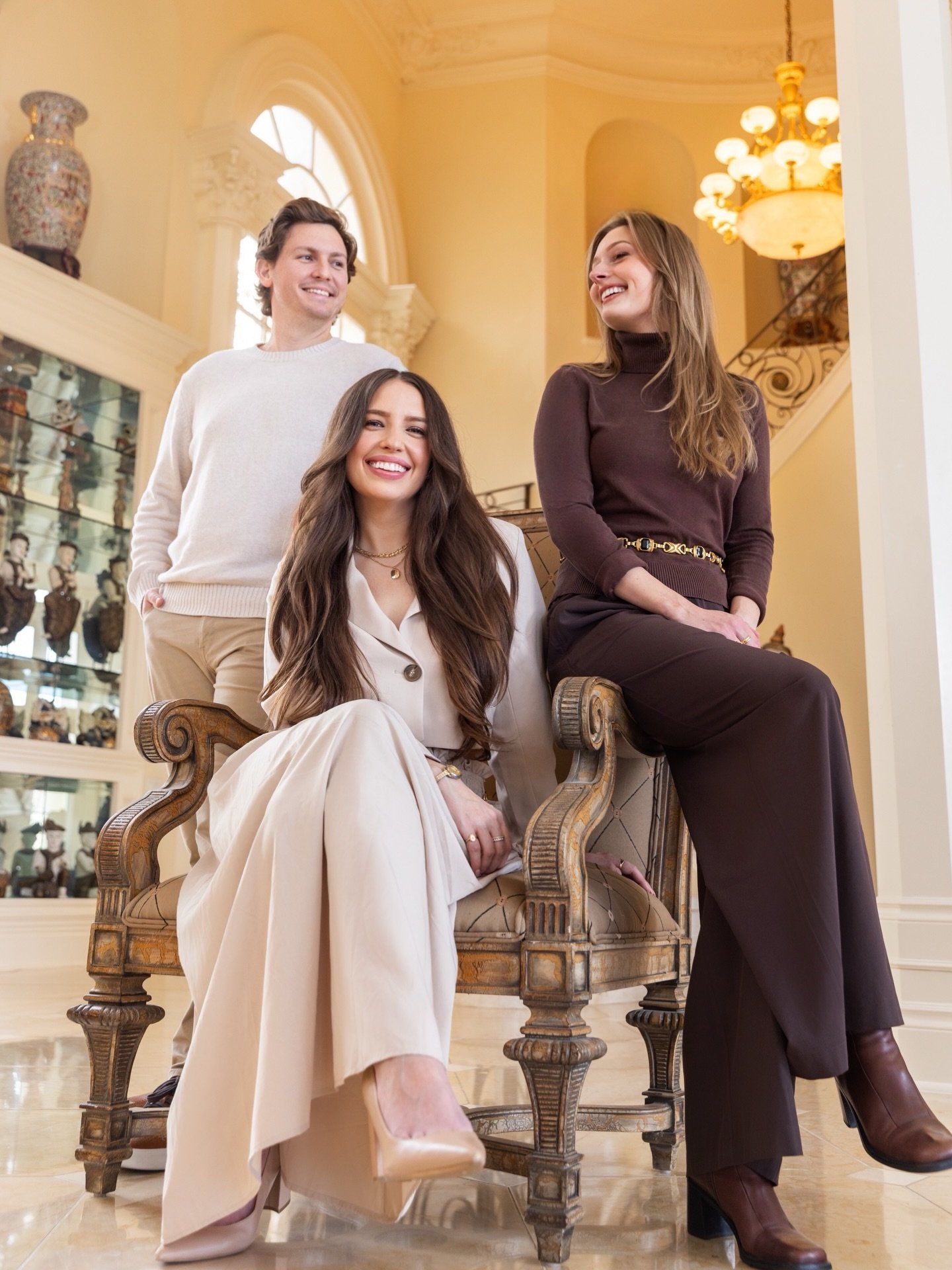 The work is personal, so we figure the introduction should be, too&hellip;

Hi, we&rsquo;re HOLLEYHOUSE 👋🏻 a trio of Austinites driven by a shared passion for design and a dedication to the bespoke

We know building dream homes is serious business.