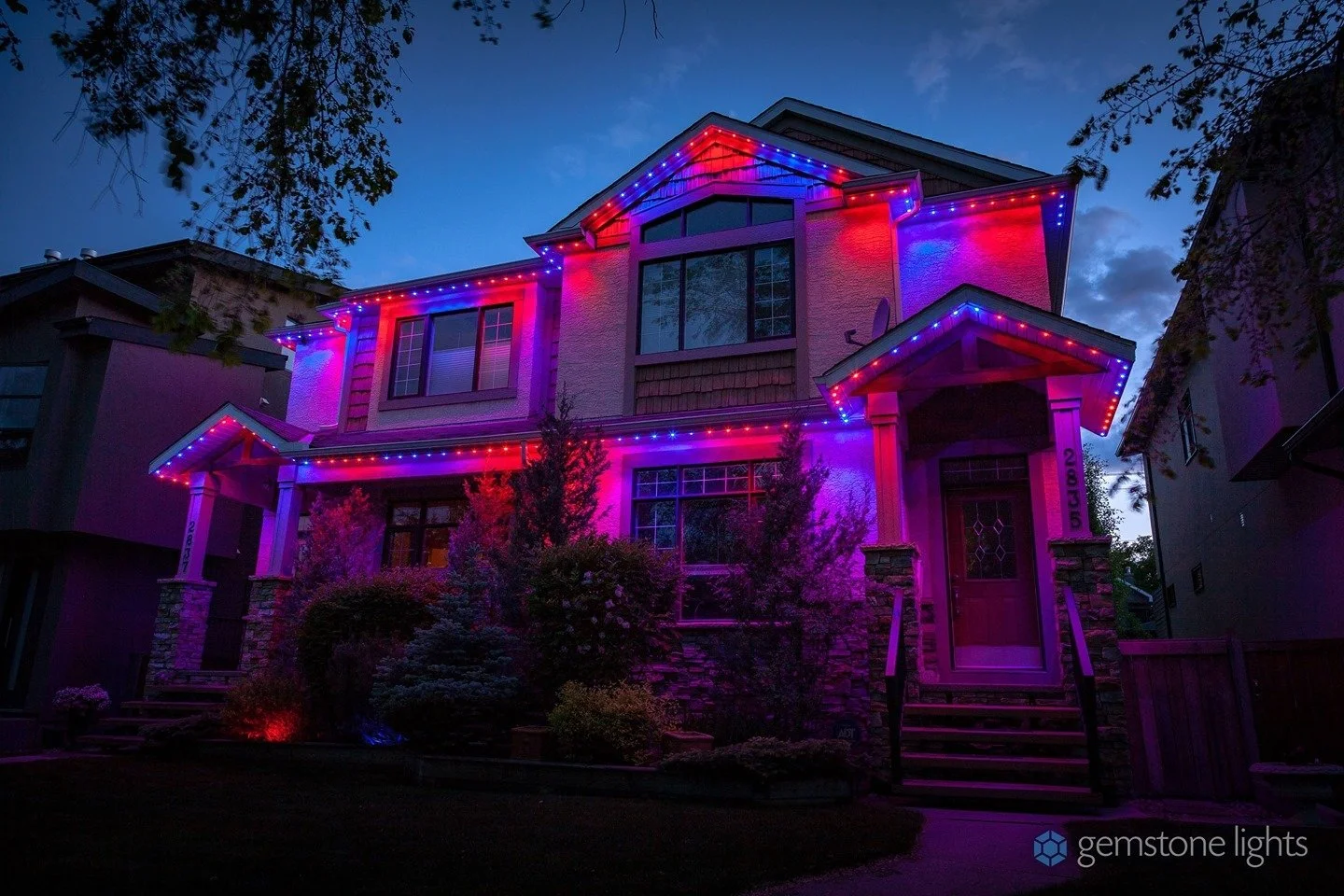 It happened again. 

The phone alarm reminded you last week, but you forgot to do anything about it. The calendar on the fridge was a useless help, not to mention the hints you didn&rsquo;t clue into. 

So here you are. The night before your Annivers