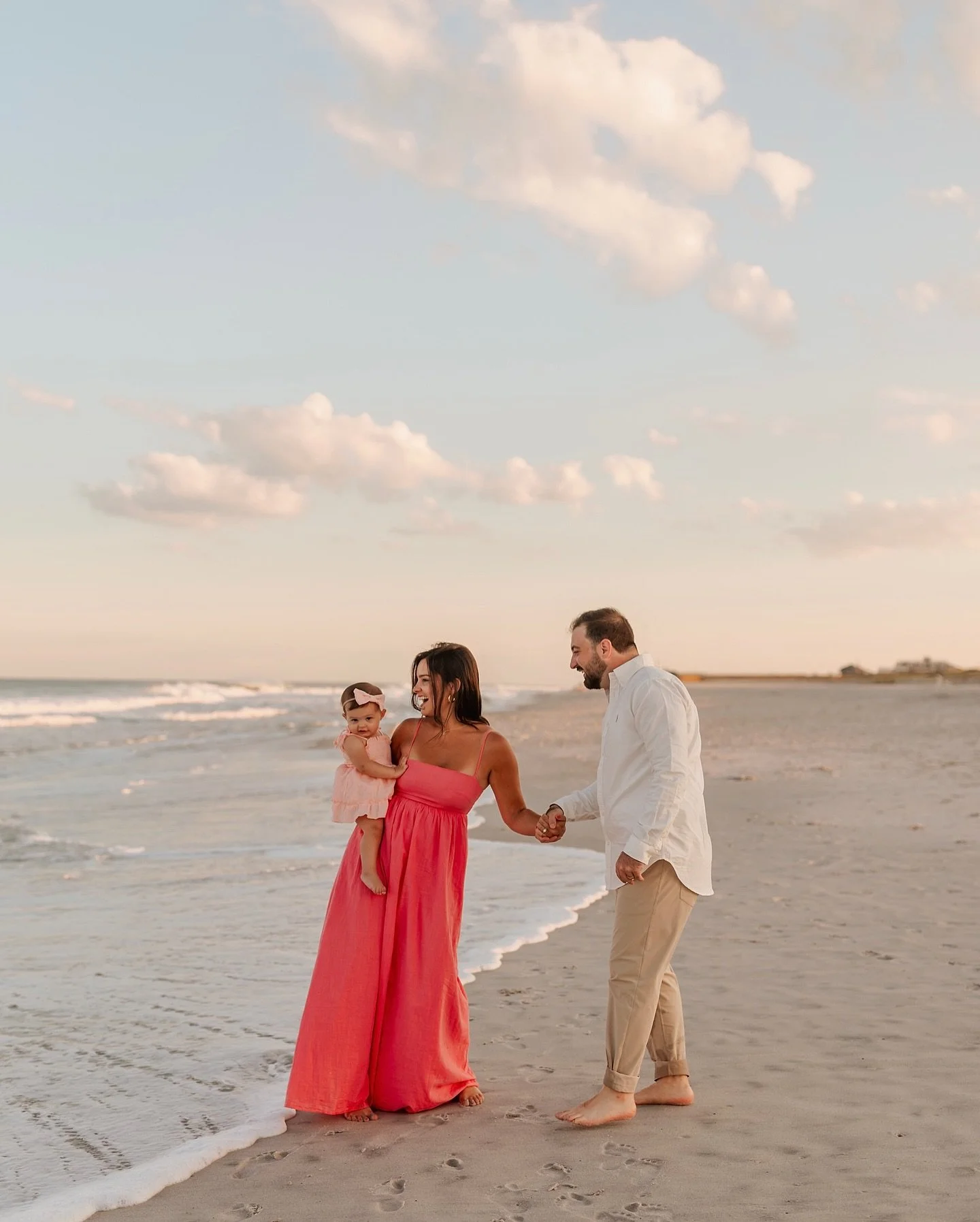The closest to heaven is somewhere on a NJ beach capturing gorgeous families 😍

If you&rsquo;re planning your trip down the NJ coast this summer, don&rsquo;t forget to add in documenting it with me! 

Link in bio!