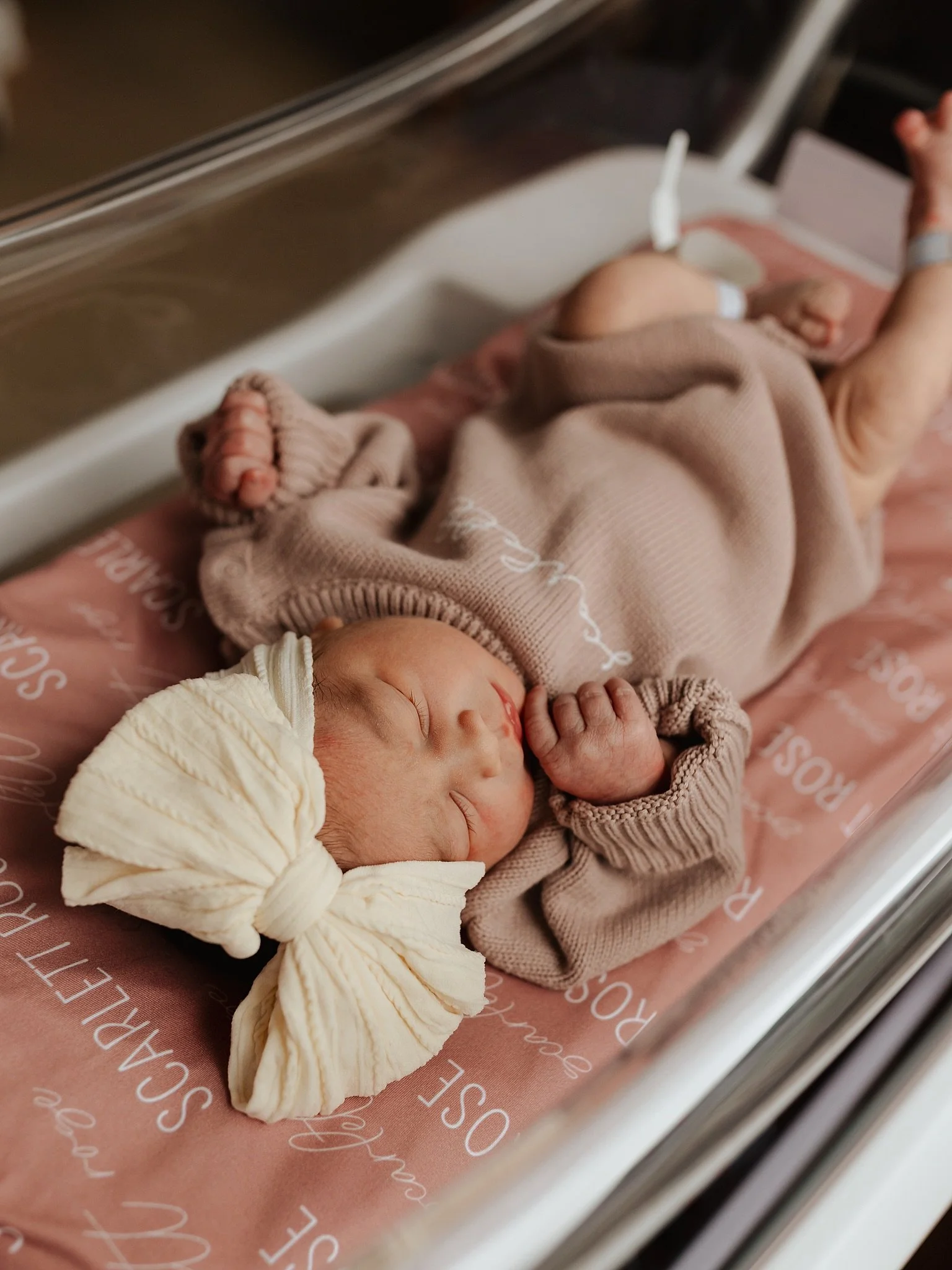 The sweetest Scarlett Rose 🤍

Fresh48s are the most perfect add on to any newborn package or a standalone session! 

Nj Newborn Photographer, Nj Family Photographer, Nj Lifestyle Photographer, Morristown Medical Center, fresh48 session