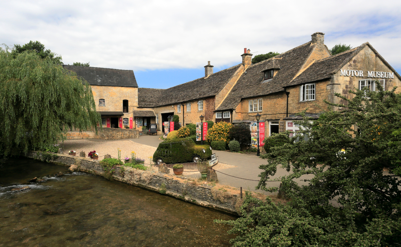 Untitled (1280 x 788 px) (27).png