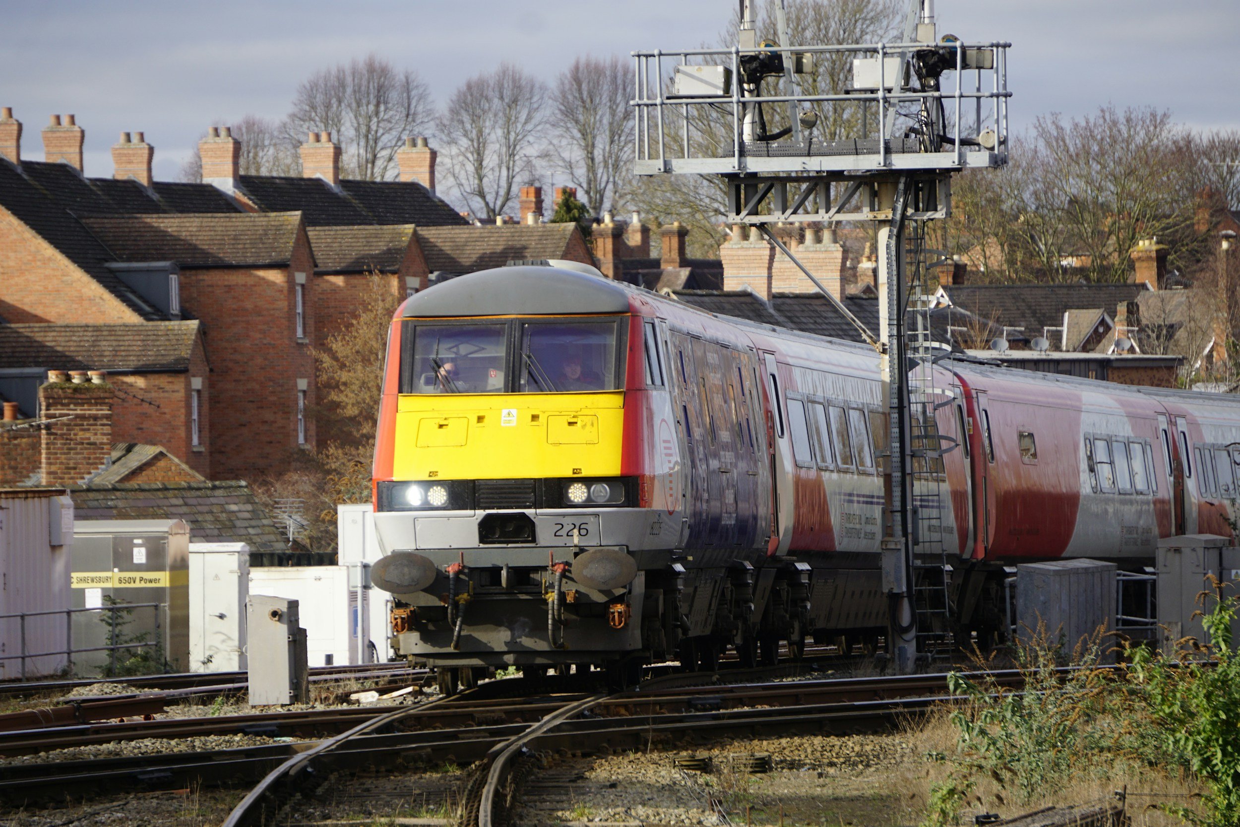 London Travel Chaos: Navigating Major Closures on Chiltern Railways