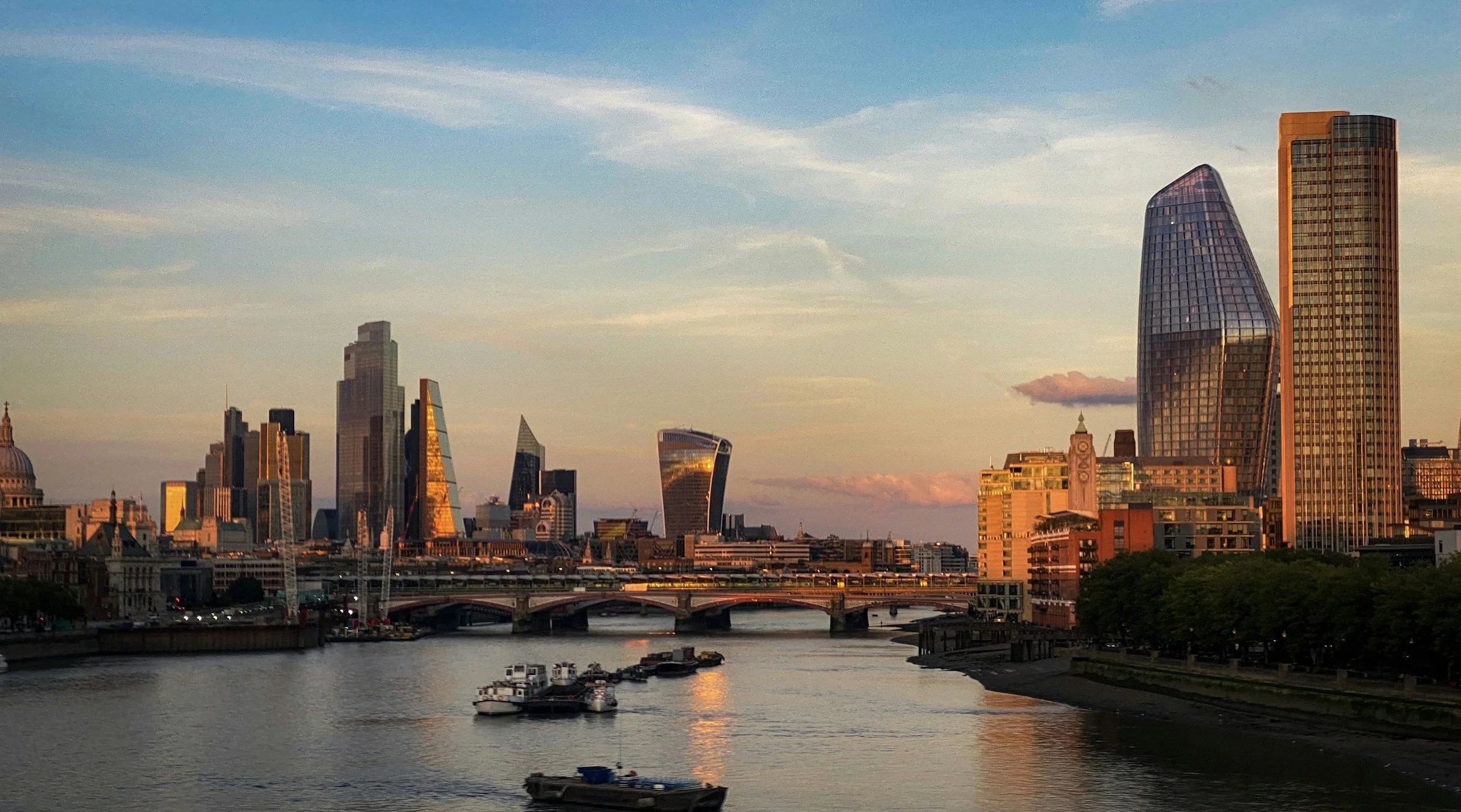 Private Airport Transfer from the City of London (EC2) to or from Heathrow