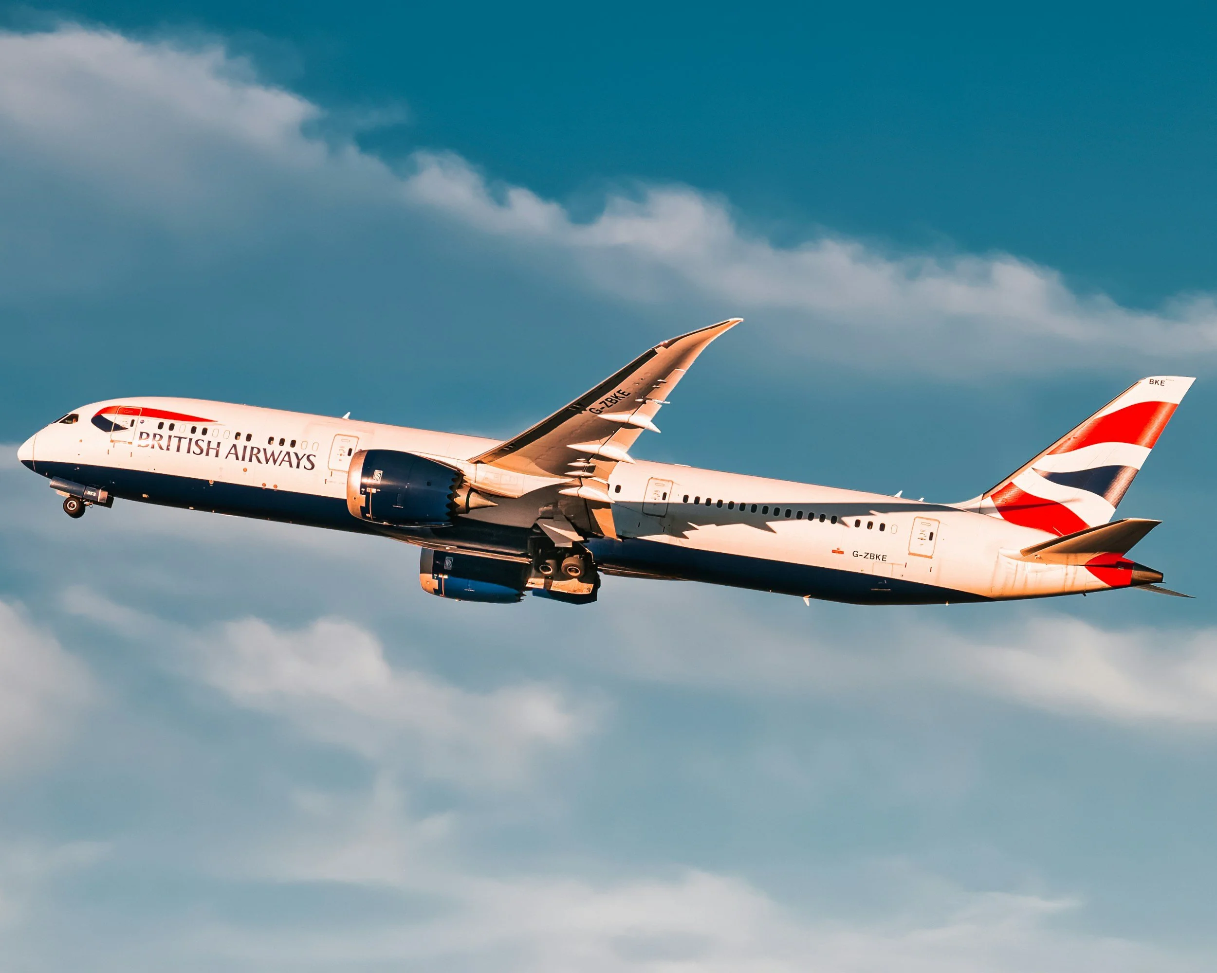 How to Get to Heathrow Terminal 5 — Every Transport Option Compared