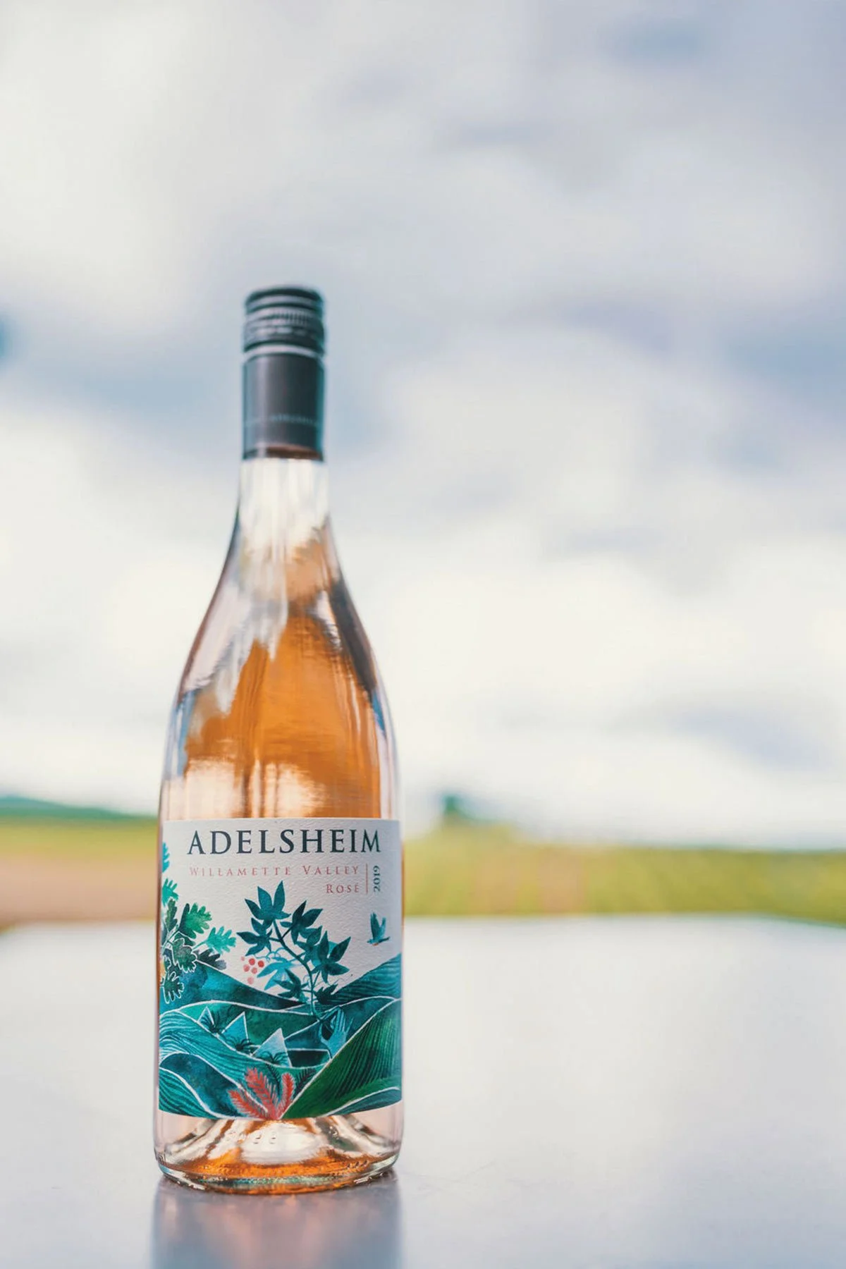 The first Artist Series Rosé release featured the verdant original art by Lettie Jane Rennekamp. I had the privilege of adapting her art for the label and multimedia promotional materials. Work includes: graphic design.