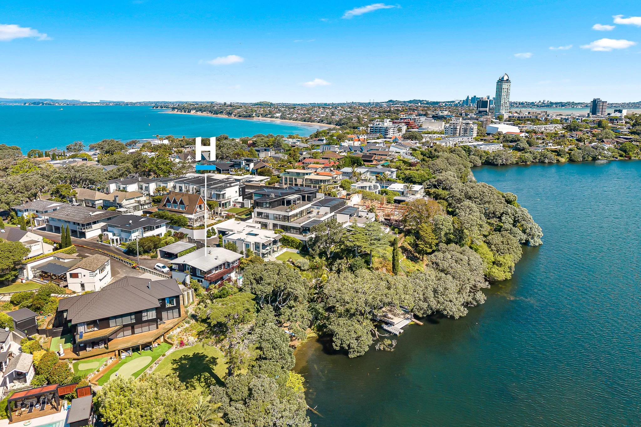 278 Hurstmere Road: For Sale by Auction 18th December