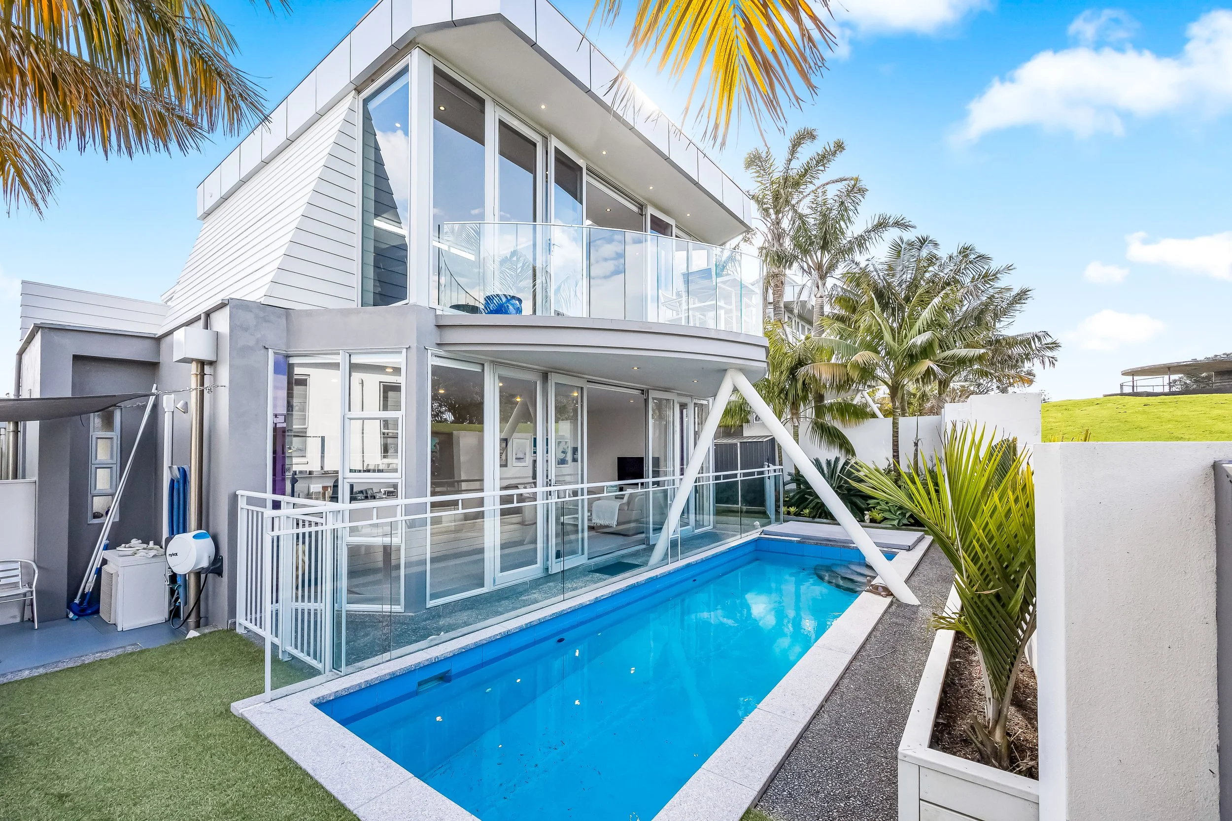 127 Beach Road, Castor Bay