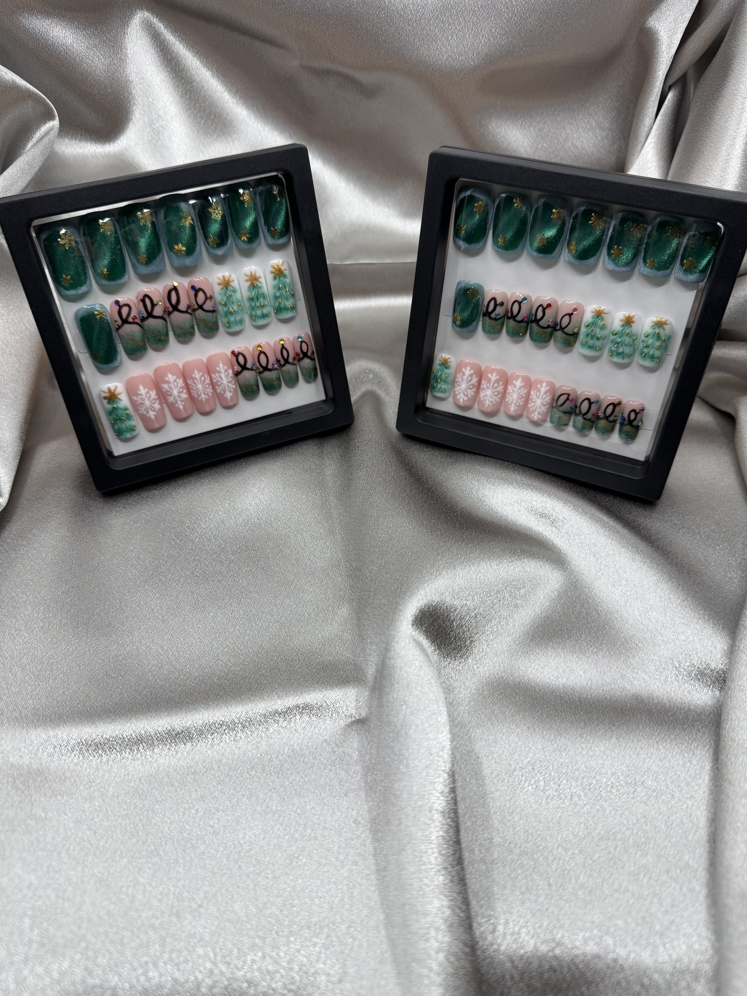 Evergreen Twinkle - Glossy