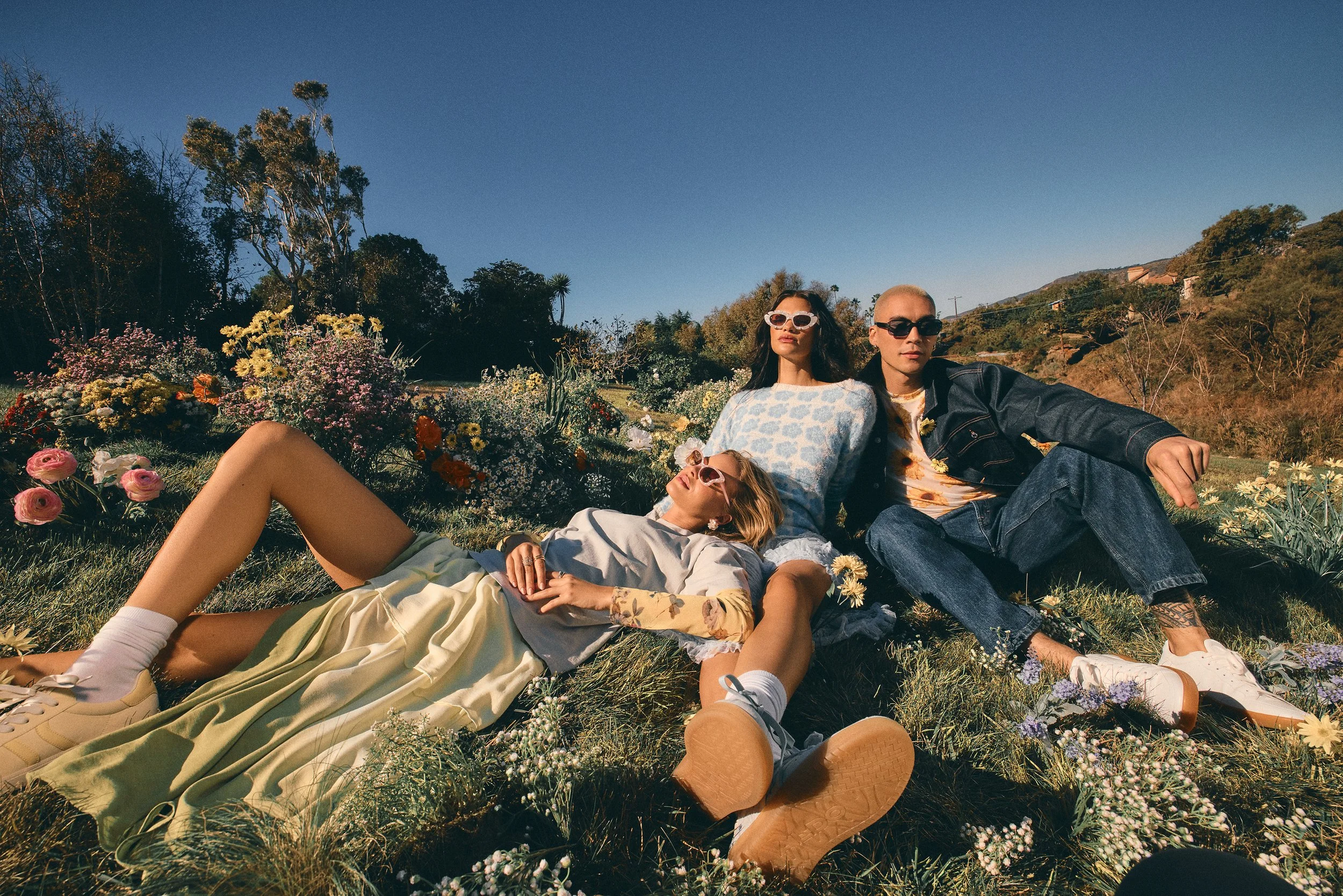 aldo_s25_wildflowers_w_chicsneaker_wildbrook_groupshot_0582.jpg