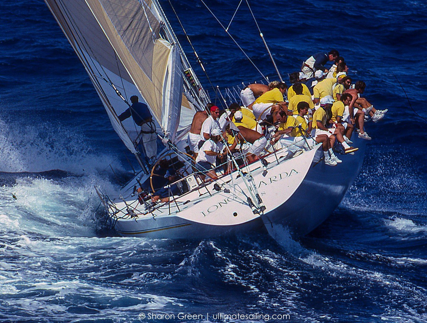 Bienvenidos a Miami (in 1990) 

Throwback Thursday takes us to Miami in the late 1980s and early 1990s, which was a major winter racing hub. The Maxi Worlds brought together some of the most famous offshore racing yachts in the world. Now these weren