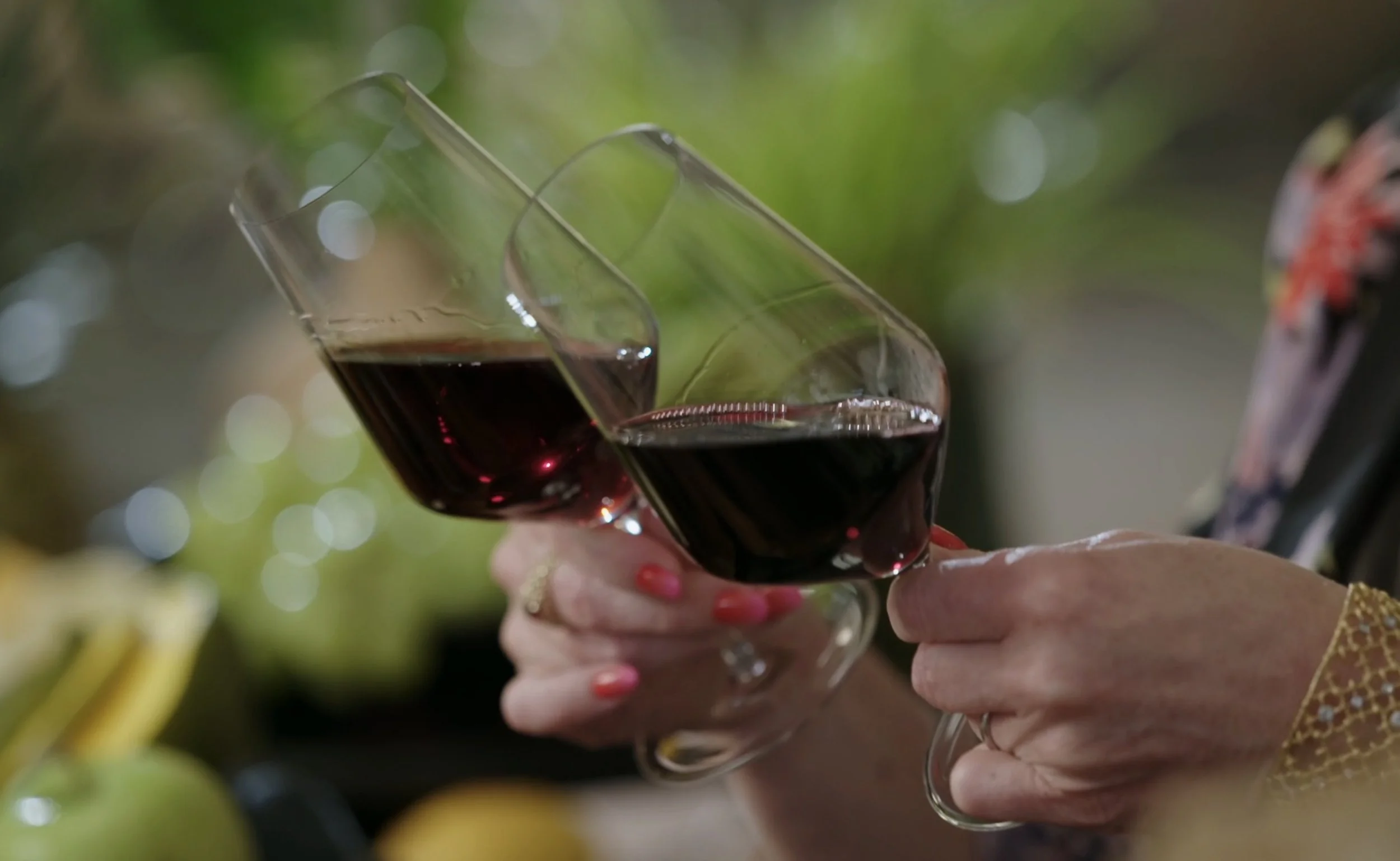 daniel-hollis-diamond-cinematographer-cinematography-director-of-photography-masterclass-wine-15.jpg