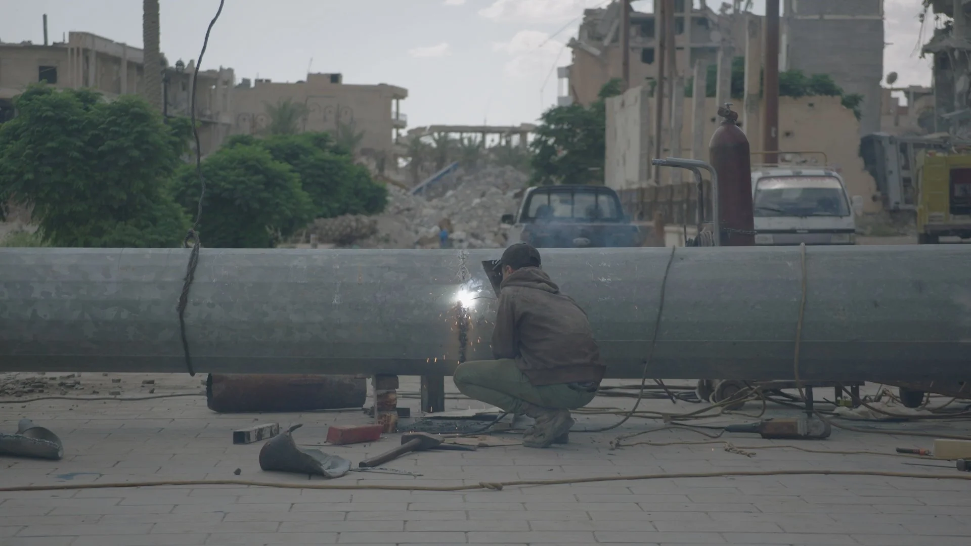 daniel-hollis-diamond-cinematographer-cinematography-director-of-photography-vice-hbo-13.jpg