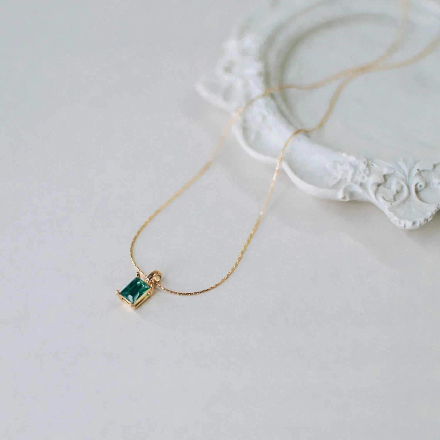 Emerald Everything: The Jewelry Colour We’re Wearing This Fall
