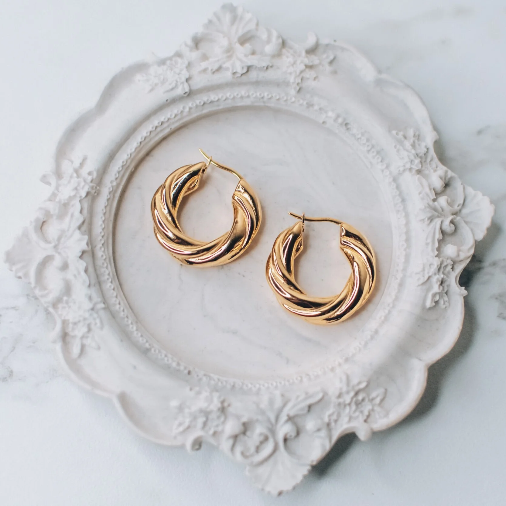 5C6930D6-FBD2-46C9-B555-1949240C5002