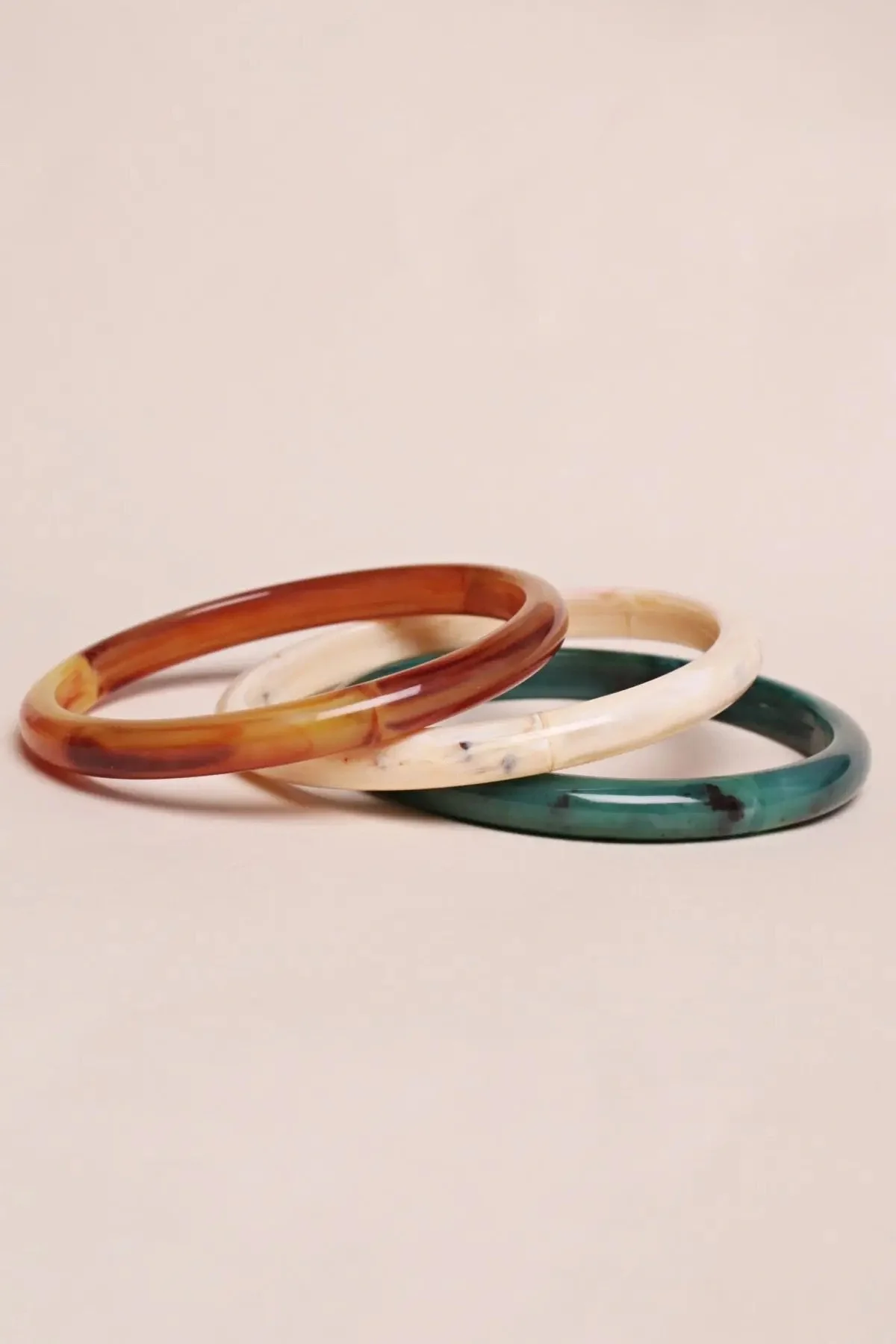 Waekura - Acetate Bangle