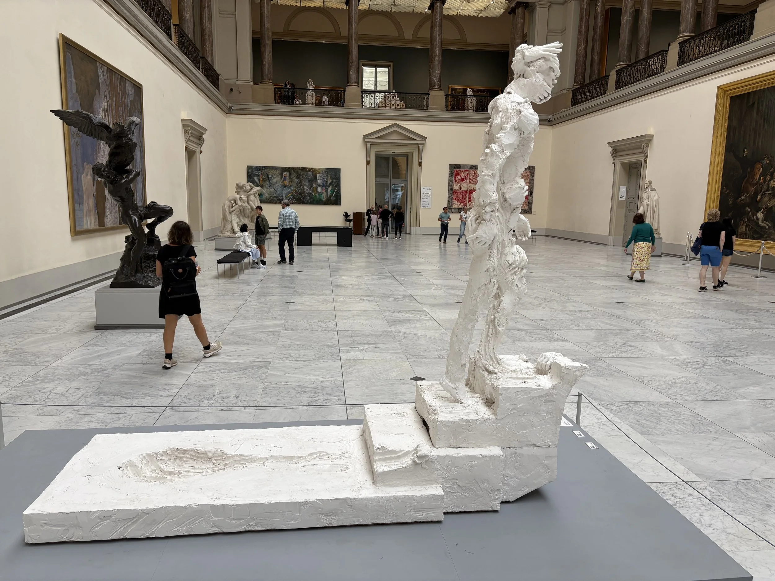 GallerySculptureBrussels.jpg