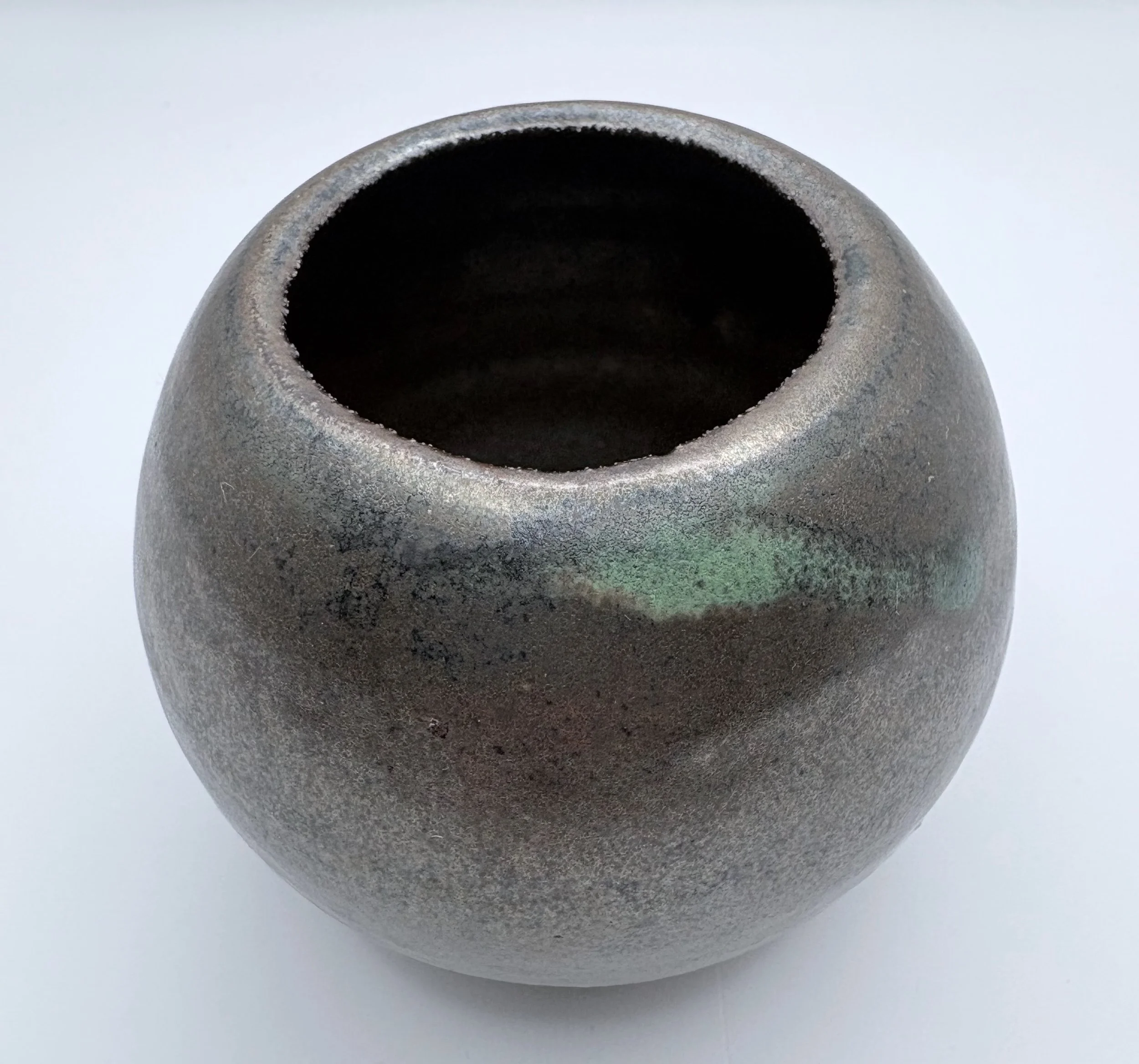 Small round pot