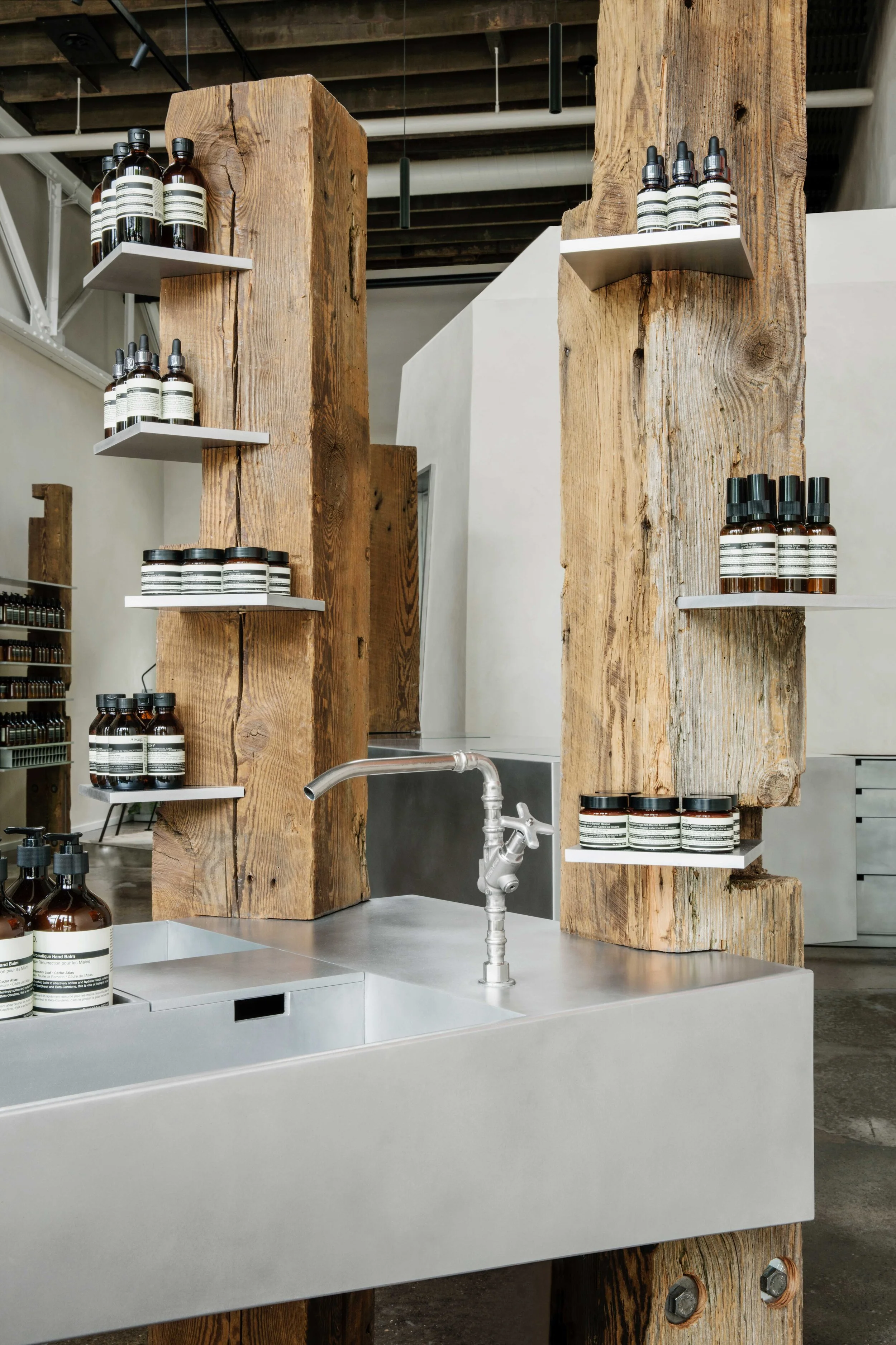AESOP-US-STORE-EDGEHILL-08.jpg