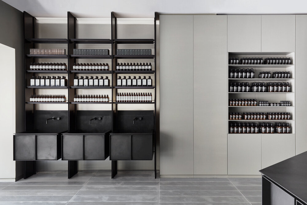 AESOP-US-STORE-WALNUT-STREET-05.jpg