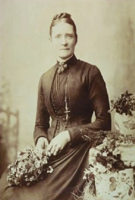 A black and white photo of Edith Pearn (nee Hall) 1849 – 1936