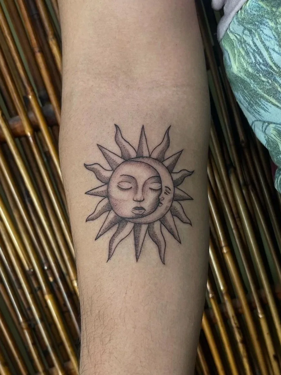 Fineline sun and moon