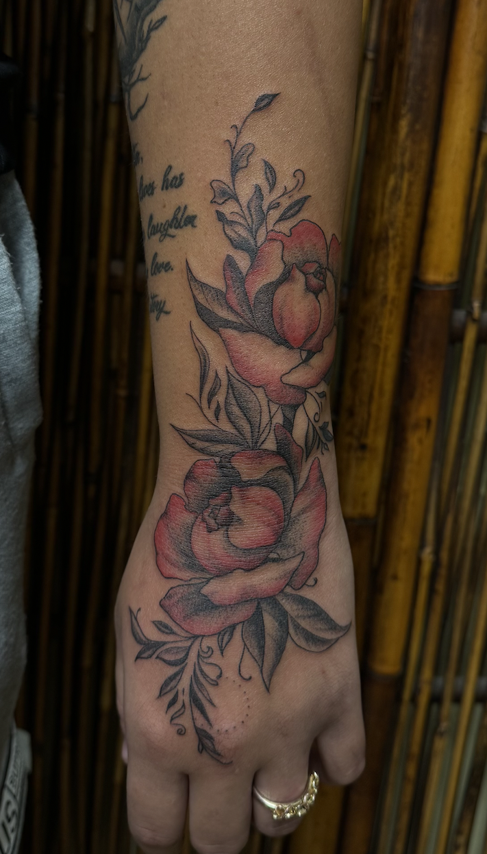Fineline floral roses 