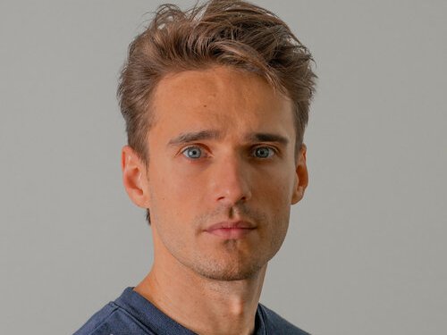 Understanding Bisexuality and Trauma: Expert Insights for Healing and Growth