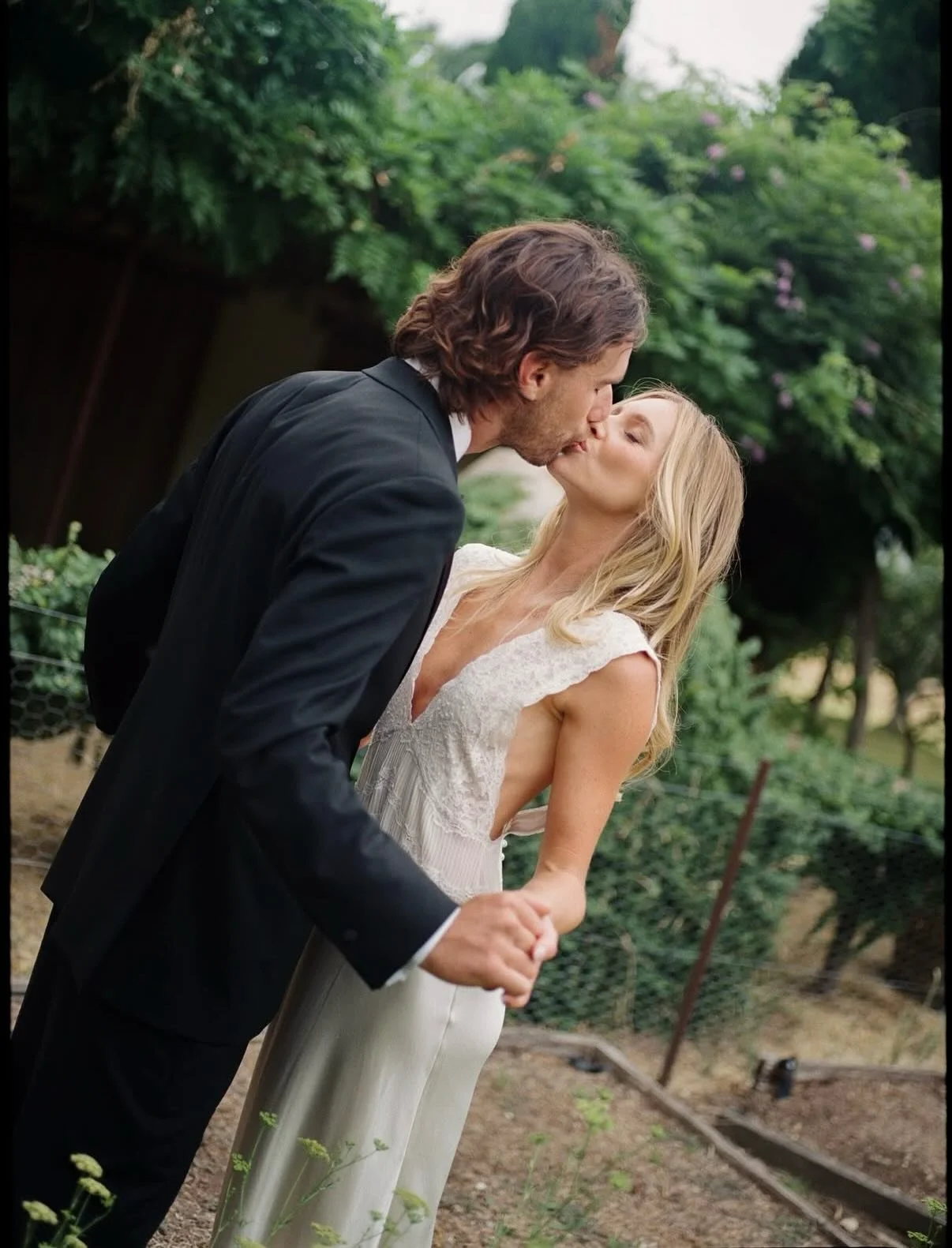 When angels marry, my heart sings 💘 two of the best at one of my favourites @krinklewood