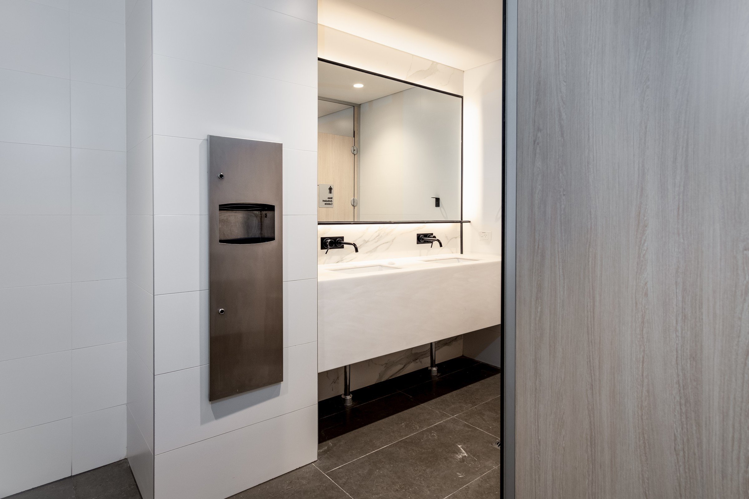 egs_projects-space_207-aware_real_estate-bathrooms.jpg