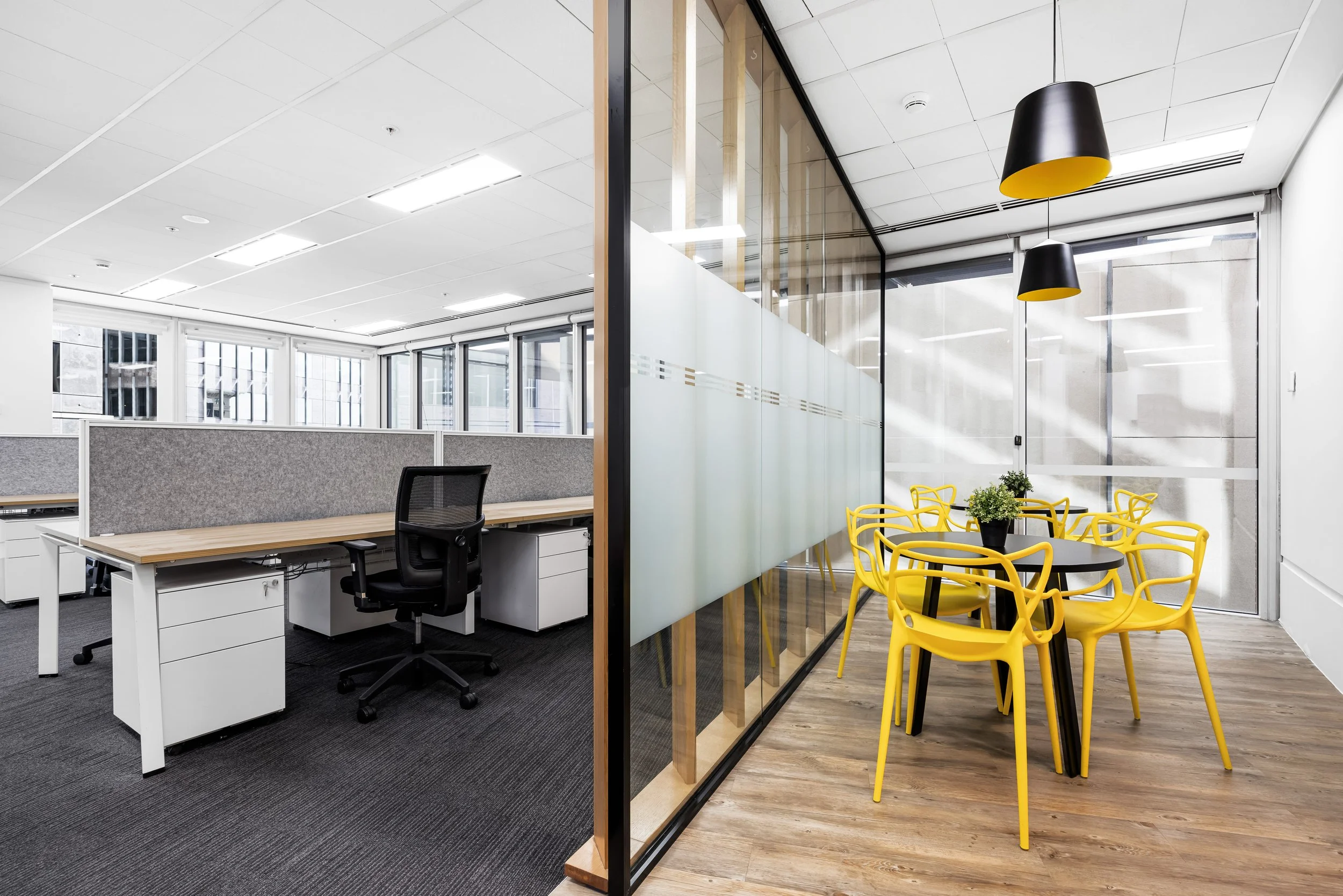 LONGREACH | WORKPLACE FITOUT