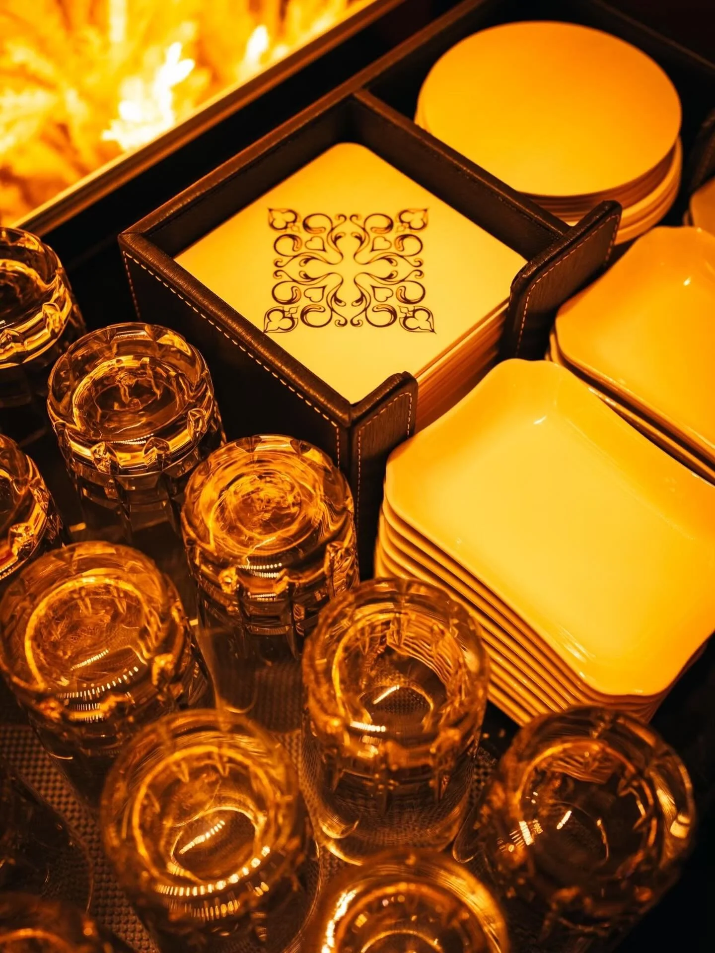 ✨ Art &amp; Luxury &ndash; Lalah ✨

六本木Club Lalahの店内に足を踏み入れた瞬間、
洗練されたアートとラグジュアリーな空間が広がります。
厳選されたインテリアとディテールへのこだわりが、特別な夜をより美しく演出。

ここでしか味わえない、極上のひとときを&mdash;。

 @roppongi_lalah フォローで最新情報をチェック！

#lalah #clublalah #六本木ララァ #ラグジュアリーな夜 #洗練された空間 #特別なひととき