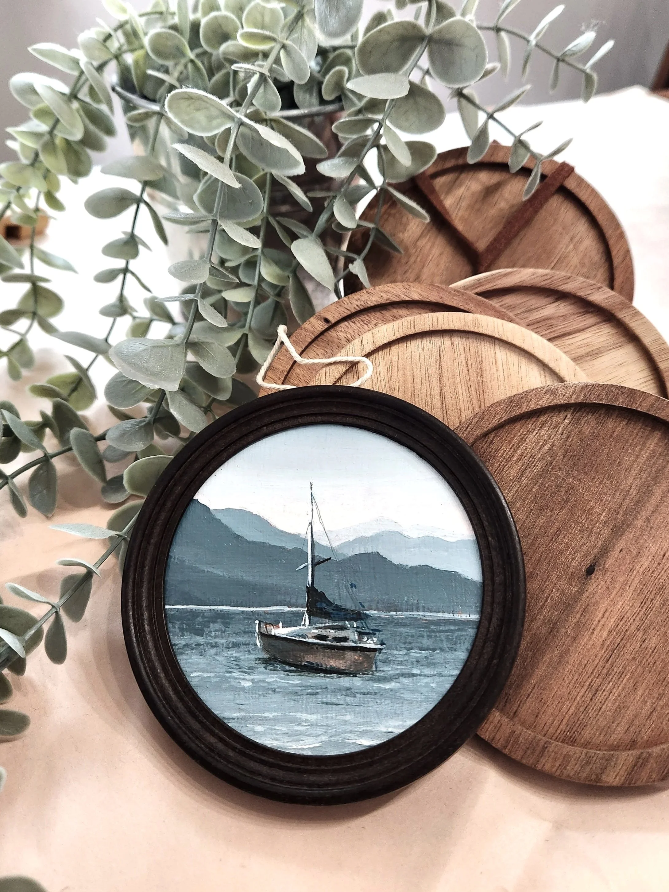 Handpainted ornament ocean scene 4"